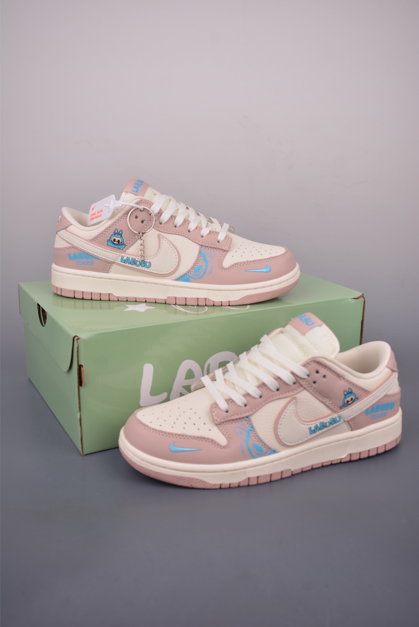 Nike SB Dunk Low Labubu Collaboration Premium Leather Fashion Sneakers 5 i1756425549808 7073 0 4