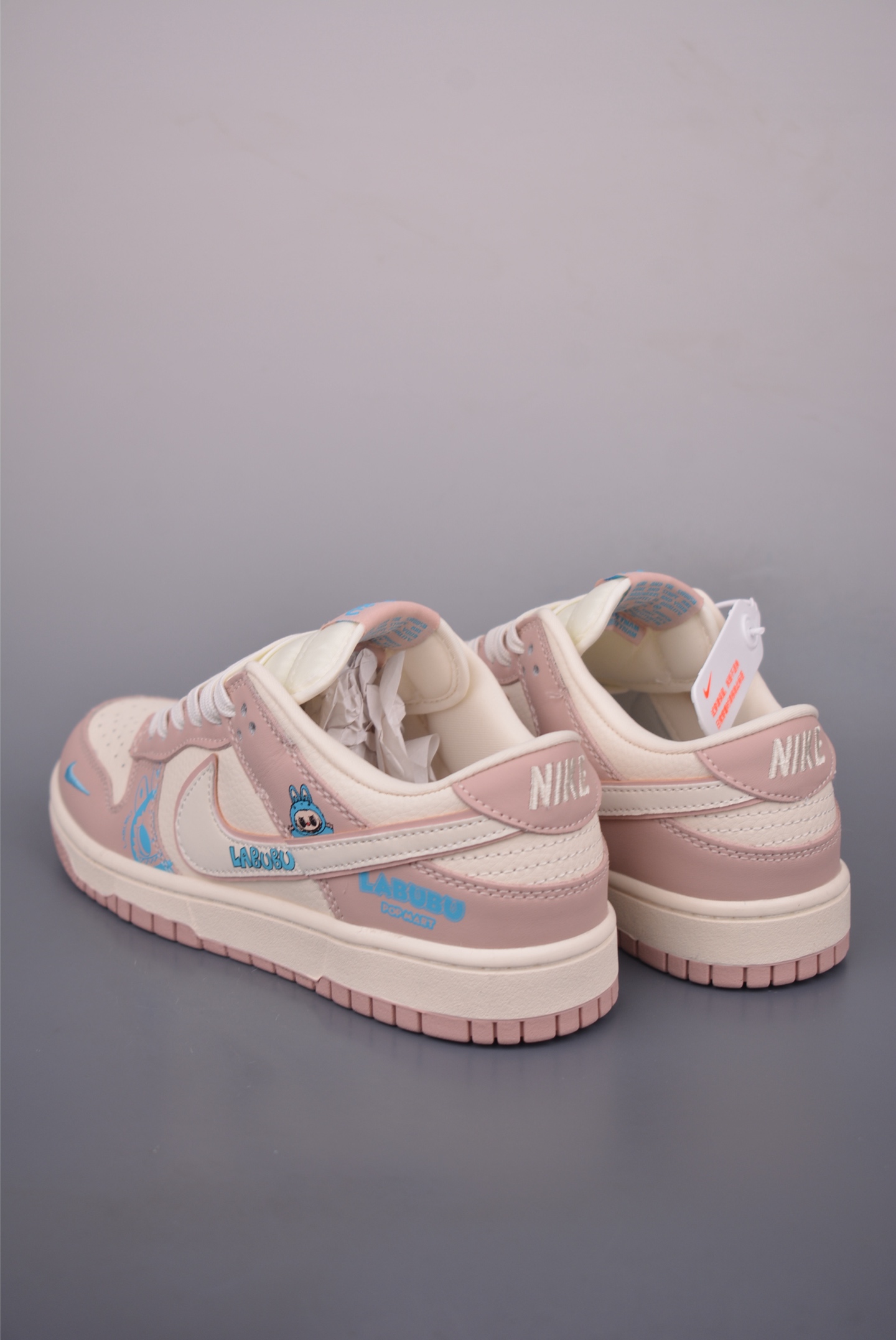 Nike SB Dunk Low Labubu Collaboration Premium Leather Fashion Sneakers 2 i1756425549912 2751 0 1