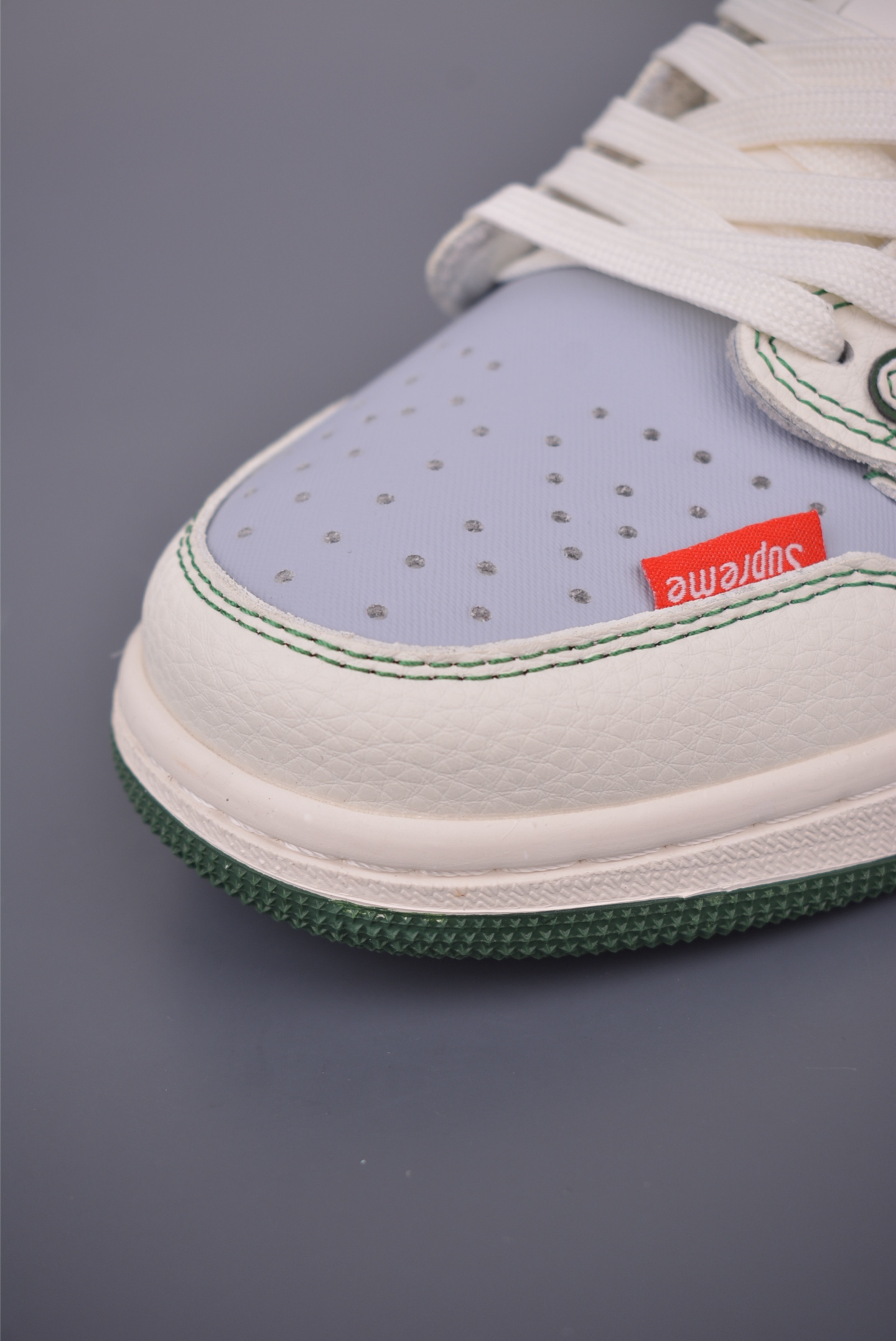 Fragment Design x Travis Scott x Supreme Air Jordan 1 Low Collaboration 6 i1756425591551 4566 0 5