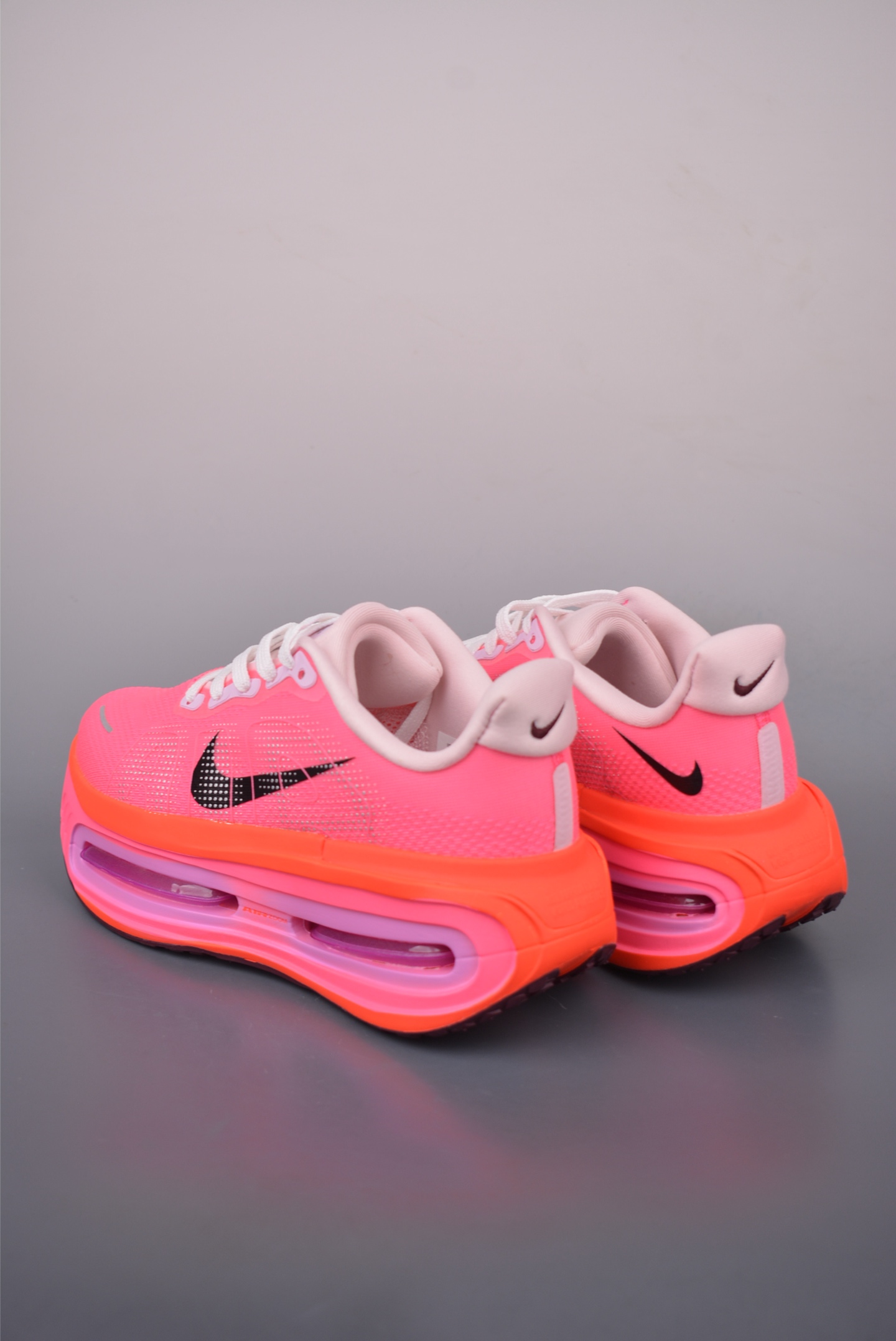 Nike Vomero Premium Air Cushion Running Shoes - Comfortable, Stylish, and Durable 2 i1756508094223 9950 0 1