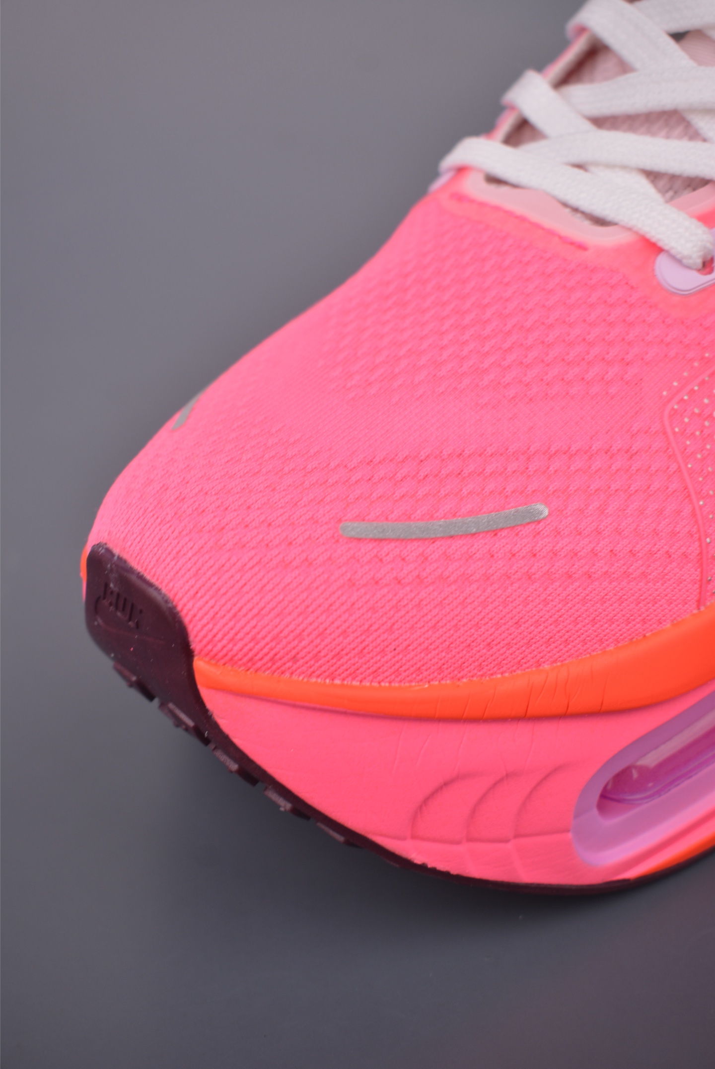 Nike Vomero Premium Air Cushion Running Shoes - Comfortable, Stylish, and Durable 6 i1756508095928 4966 0 5