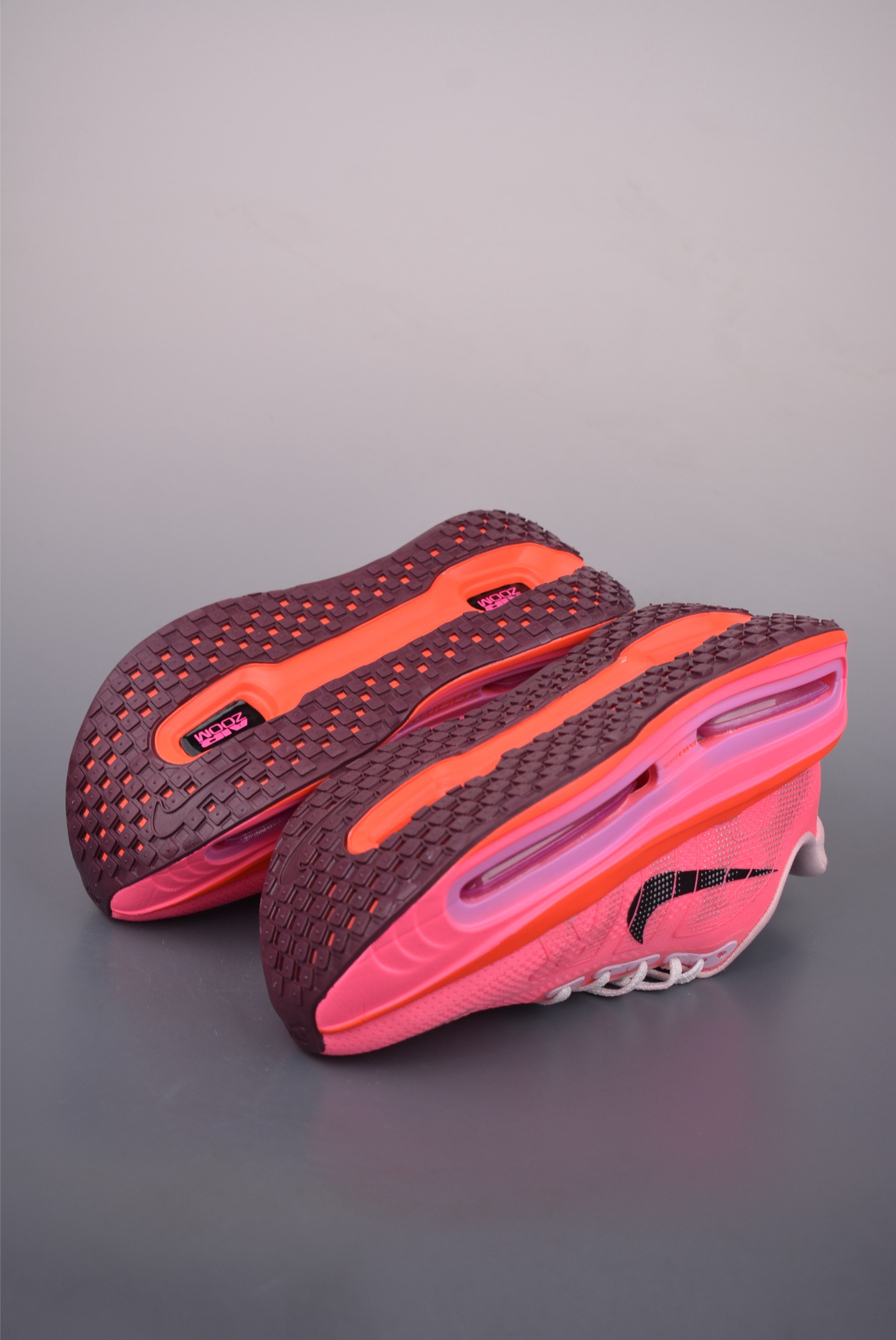 Nike Vomero Premium Air Cushion Running Shoes - Comfortable, Stylish, and Durable 3 i1756508095964 8282 0 2