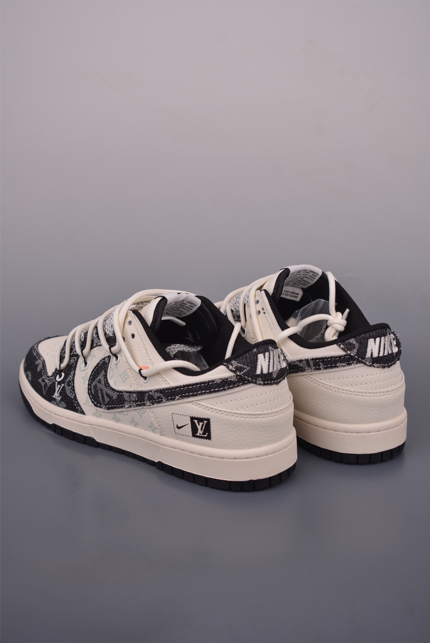 Nike SB Dunk Low Louis Vuitton Collab Sneakers - Premium Quality 3 i1756508390041 1320 0 1