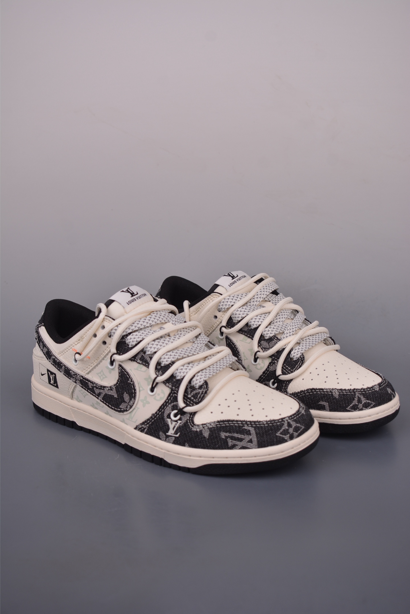 Nike SB Dunk Low Louis Vuitton Collab Sneakers - Premium Quality 2 i1756508390086 1900 0 0
