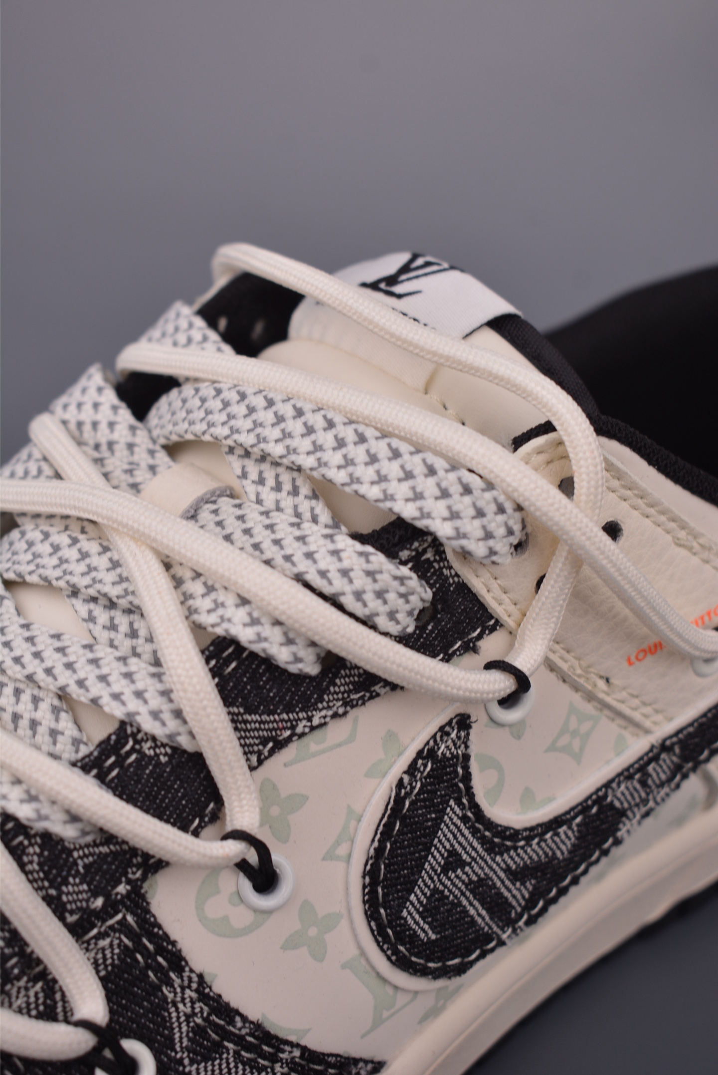Nike SB Dunk Low Louis Vuitton Collab Sneakers - Premium Quality 8 i1756508391783 2061 0 6