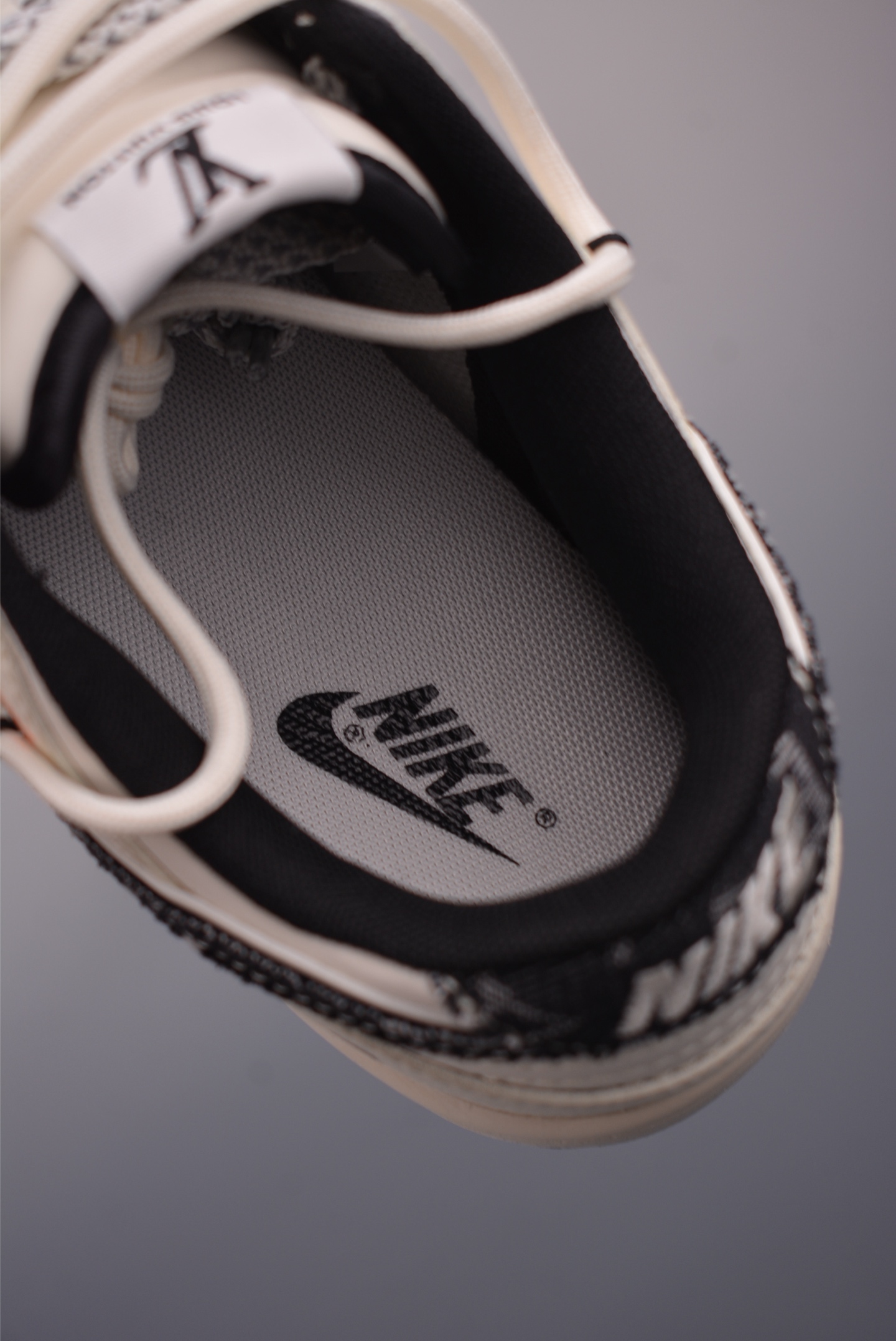 Nike SB Dunk Low Louis Vuitton Collab Sneakers - Premium Quality 10 i1756508391842 6872 0 8