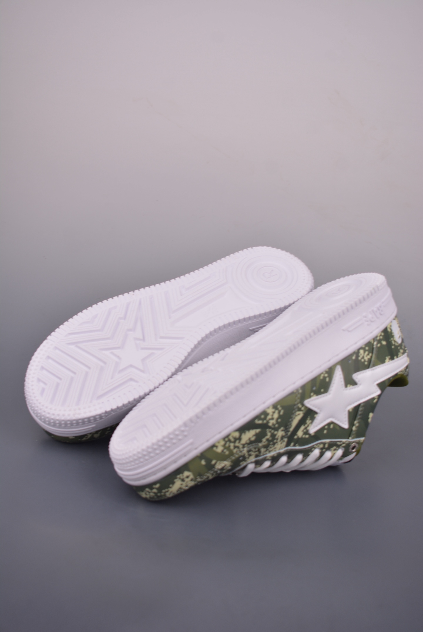 BAPE Sta Low Camo Sneakers, Classic Low-Top Design, Premium Leather, All Size 4 i1756508575159 9807 0 2