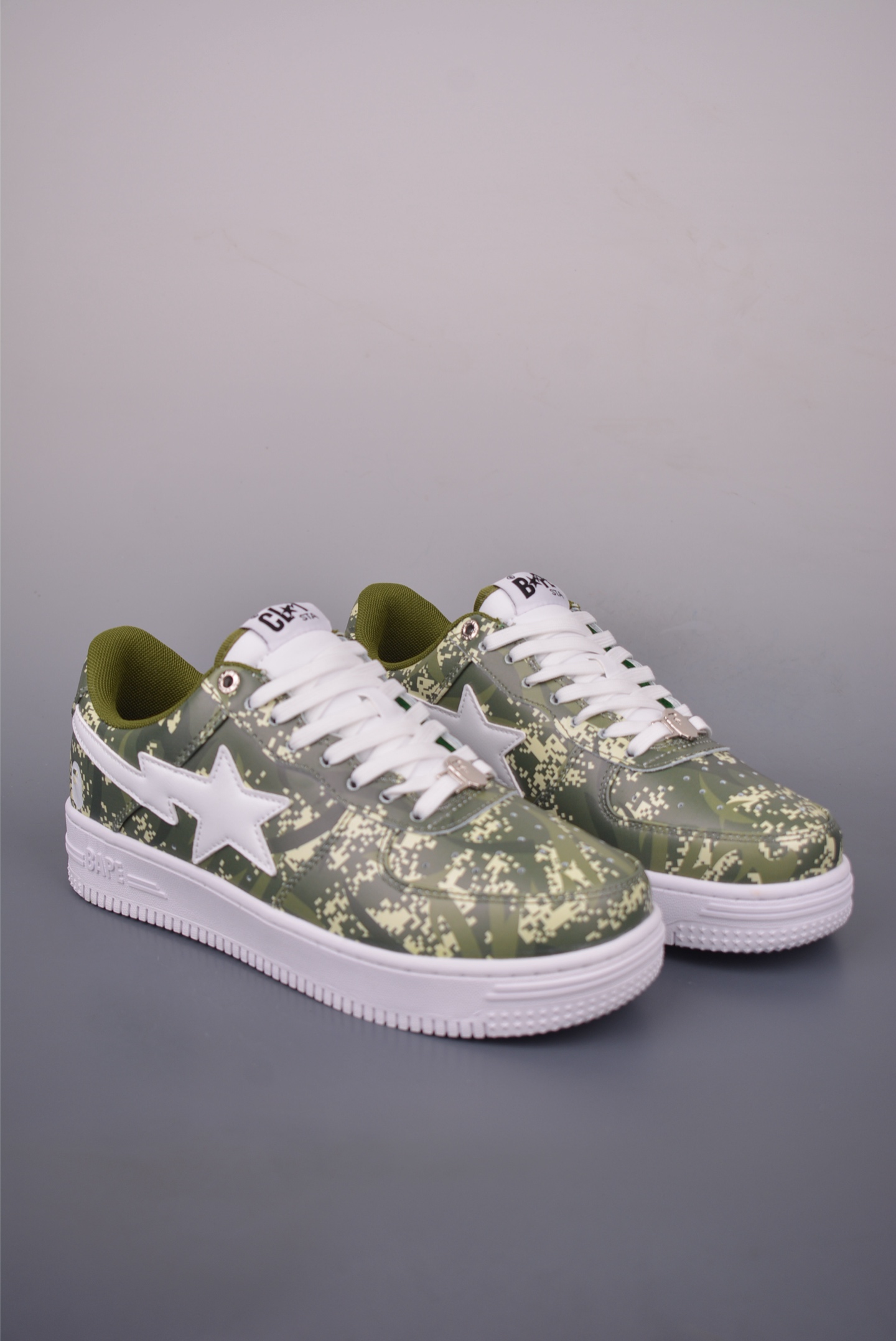 BAPE Sta Low Camo Sneakers, Classic Low-Top Design, Premium Leather, All Size 2 i1756508576925 8757 0 0