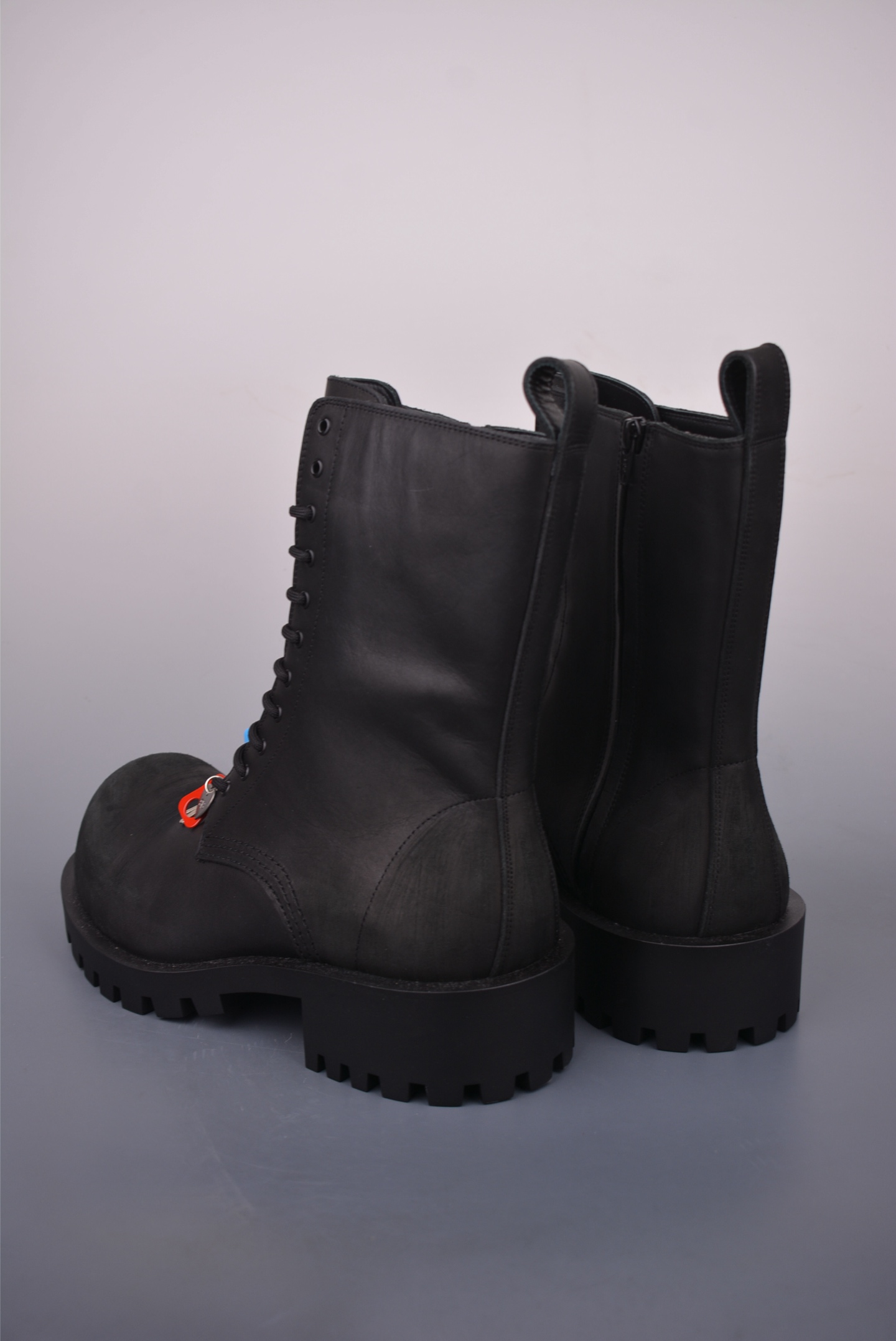 Balenciaga Stomper Leather Ankle Boots Winter Collection - Black 3 i1756508692174 9424 0 1