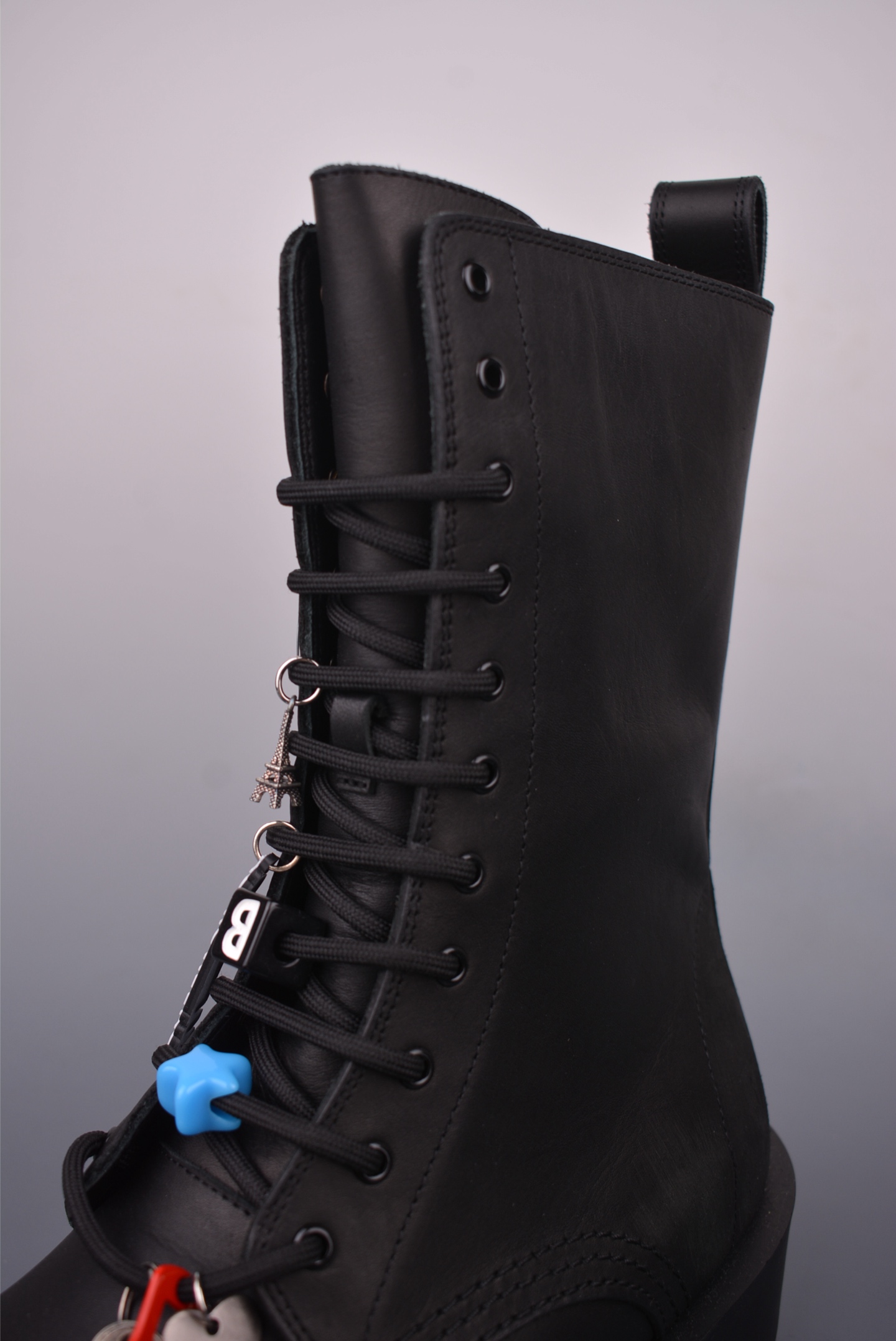 Balenciaga Stomper Leather Ankle Boots Winter Collection - Black 8 i1756508692188 7104 0 6