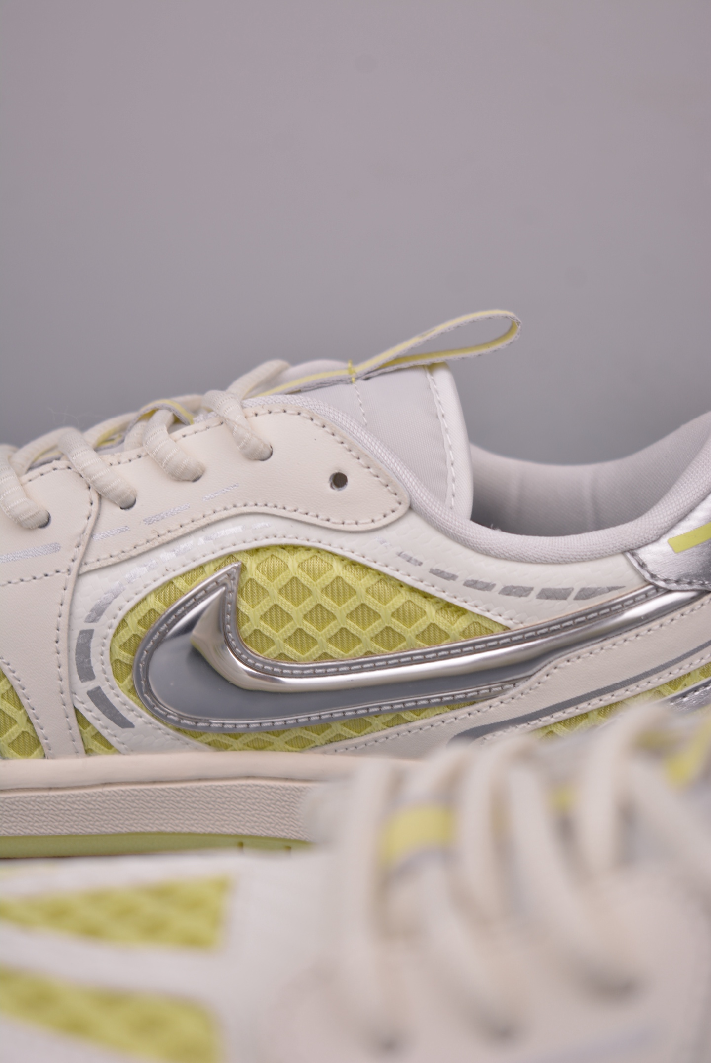 Nike Air Jordan 1 Low Lemon Silver Casual Sneakers - Premium Leather 9 i1756595266101 1750 0 7