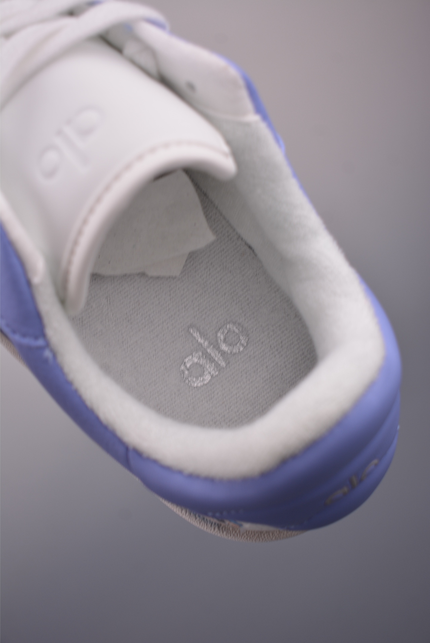 Alo Yoga Recovery Mode LABUBU Low-Top Sneakers - Comfortable & Stylish 10 i1756595302784 7287 0 8