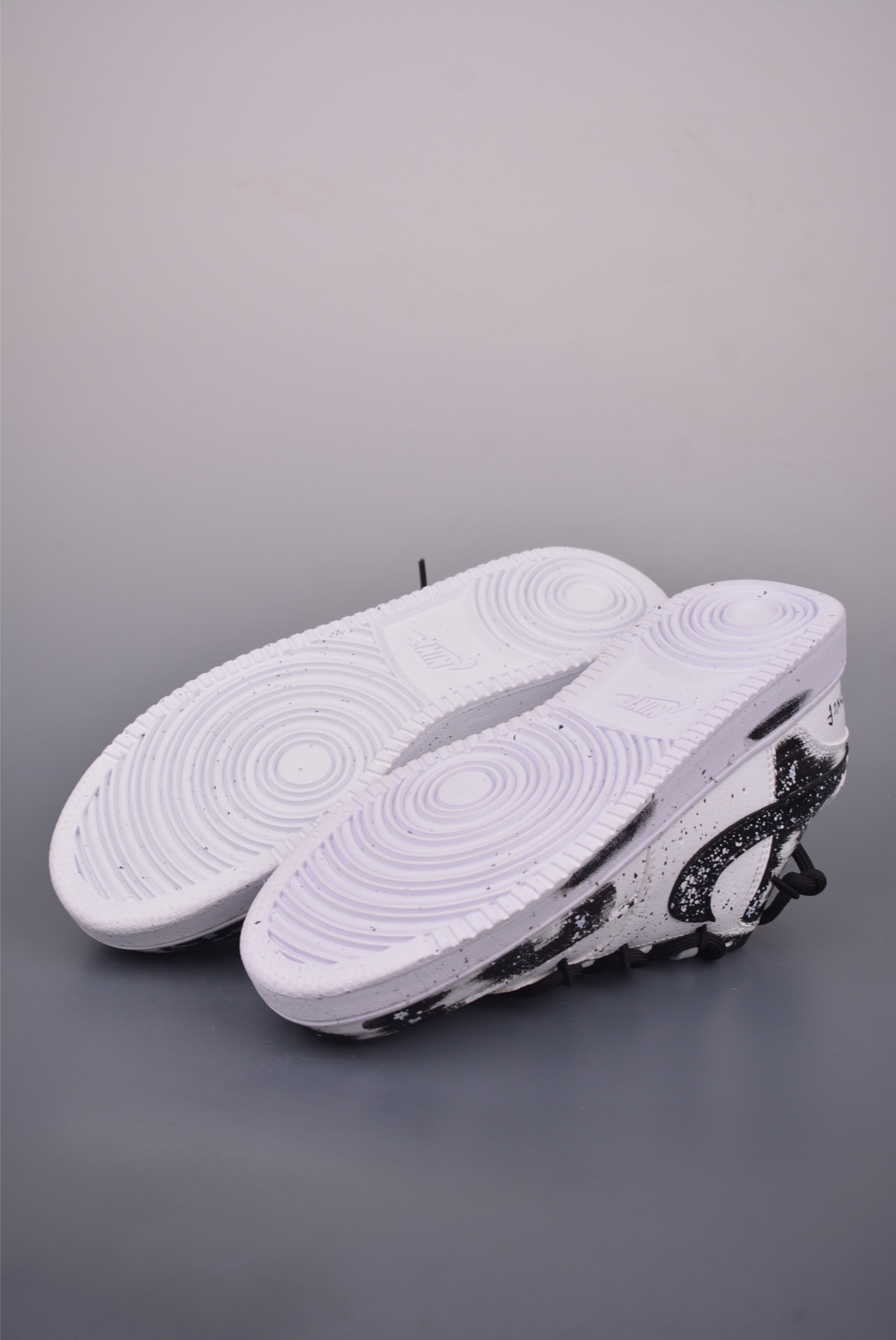 Nike Court Vision Low Hand-Painted Graffiti Sneakers - Original Version 3 i1756595370902 4021 0 2