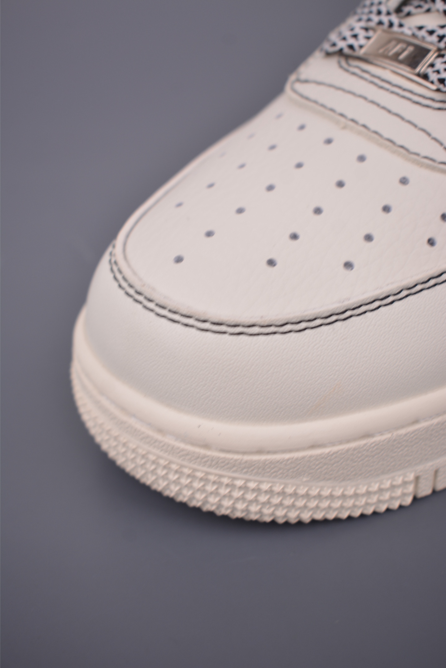 Nike Air Force 1 Low '07 Premium Sneakers - Cream White, Classic Style 7 i1756595598534 818 0 5