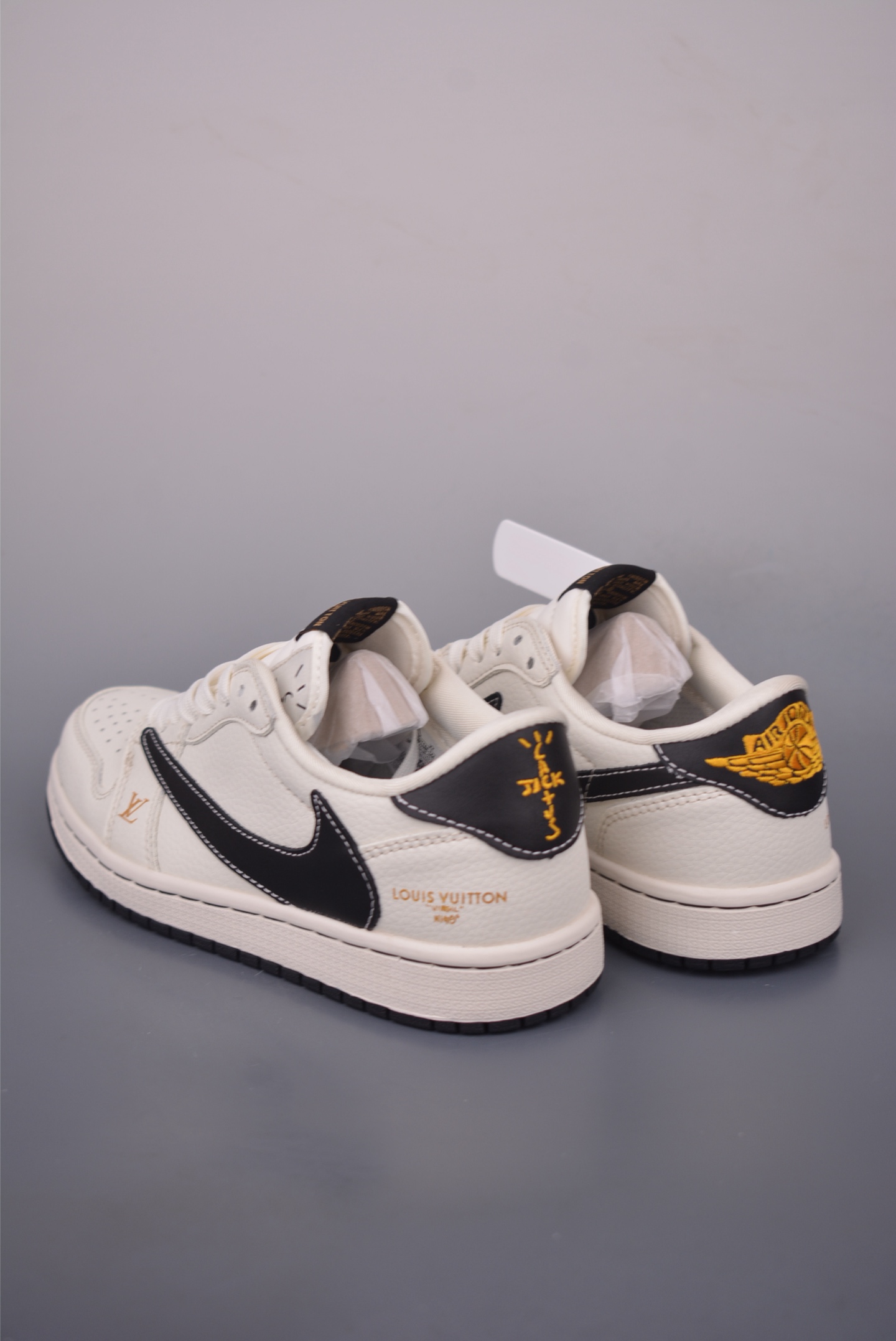 Fragment x Travis Scott x Louis Vuitton Air Jordan 1 Low - White/Black 2 i1756595686497 2798 0 1