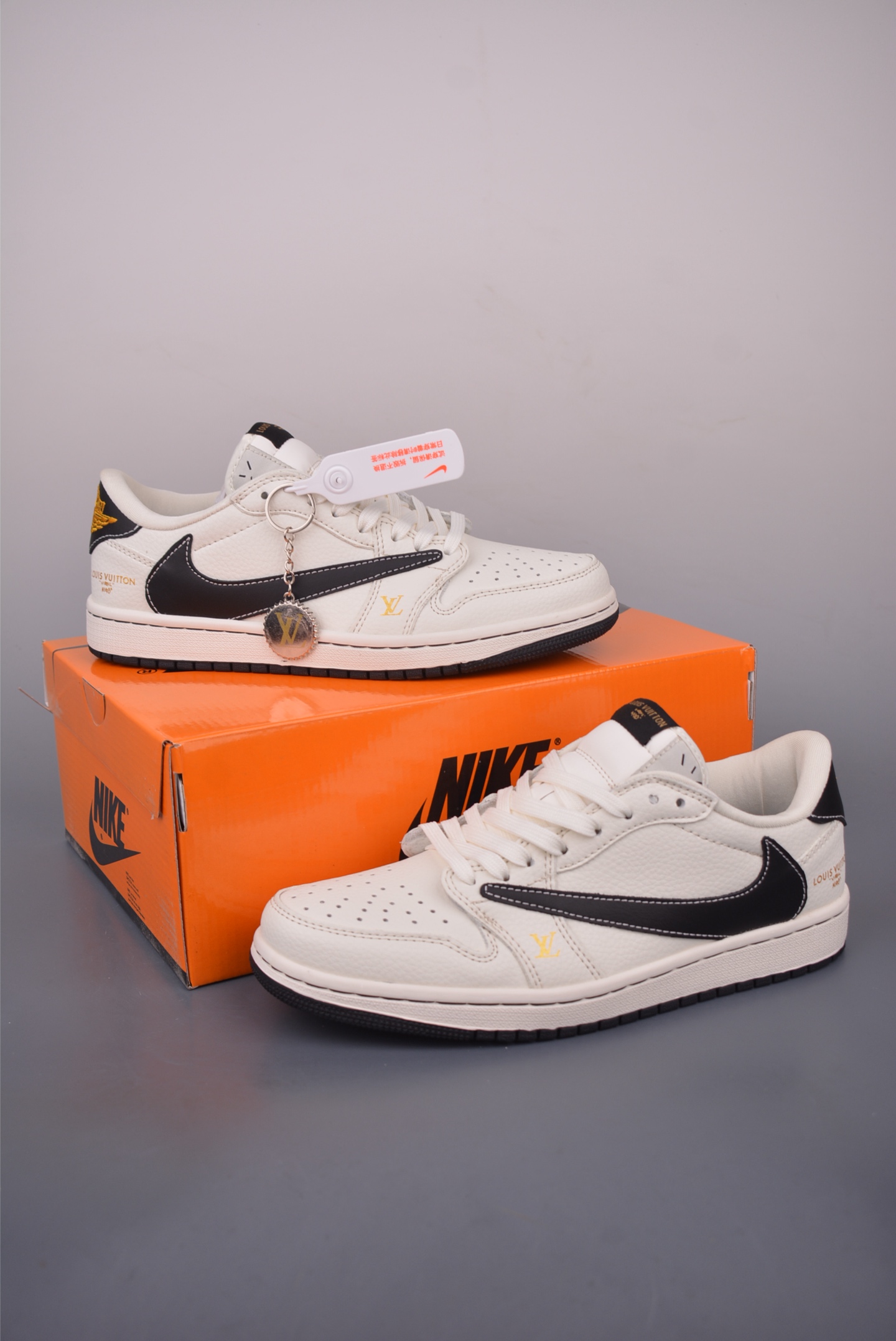 Fragment x Travis Scott x Louis Vuitton Air Jordan 1 Low - White/Black 5 i1756595686540 4774 0 4