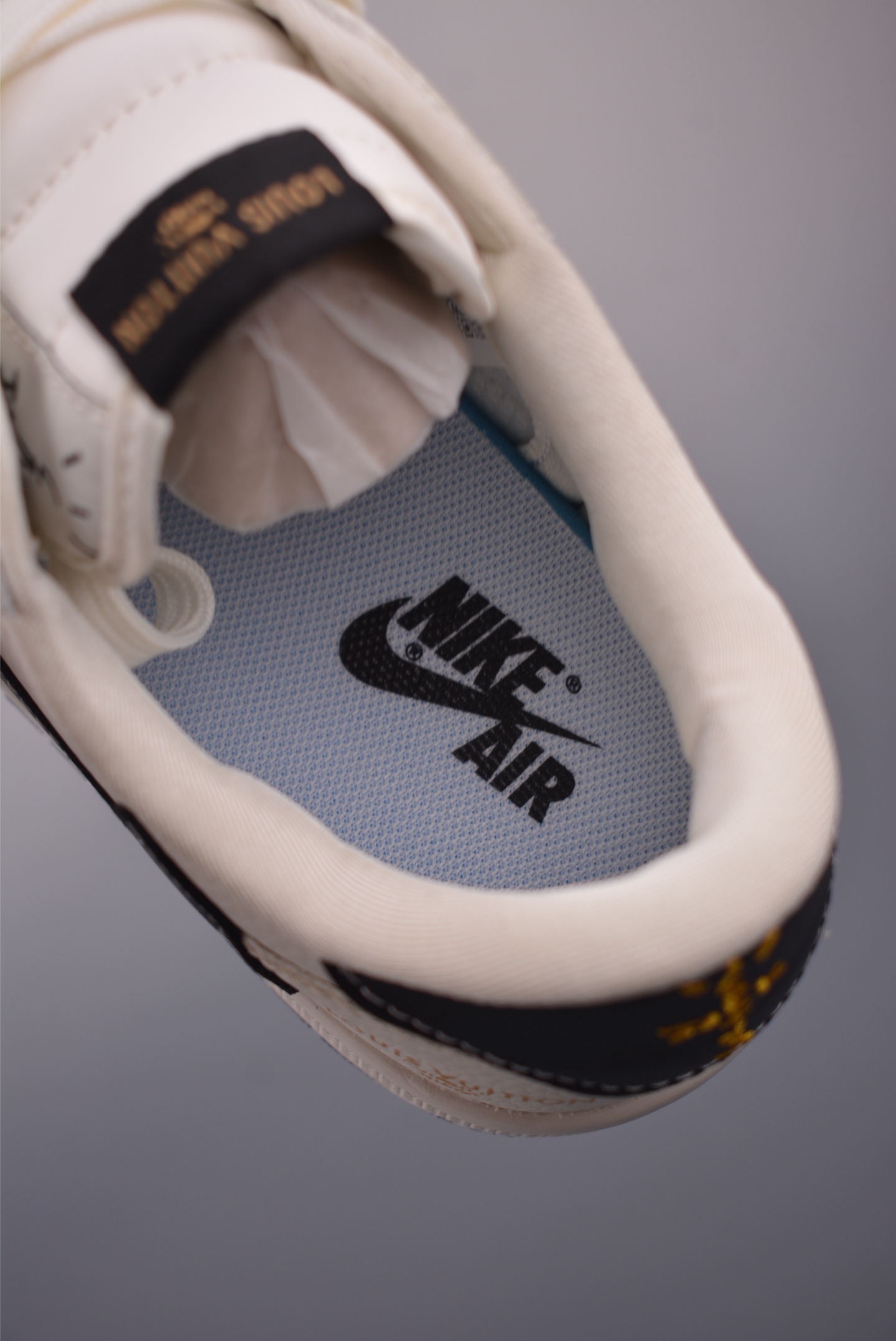 Fragment x Travis Scott x Louis Vuitton Air Jordan 1 Low - White/Black 9 i1756595688908 1995 0 8