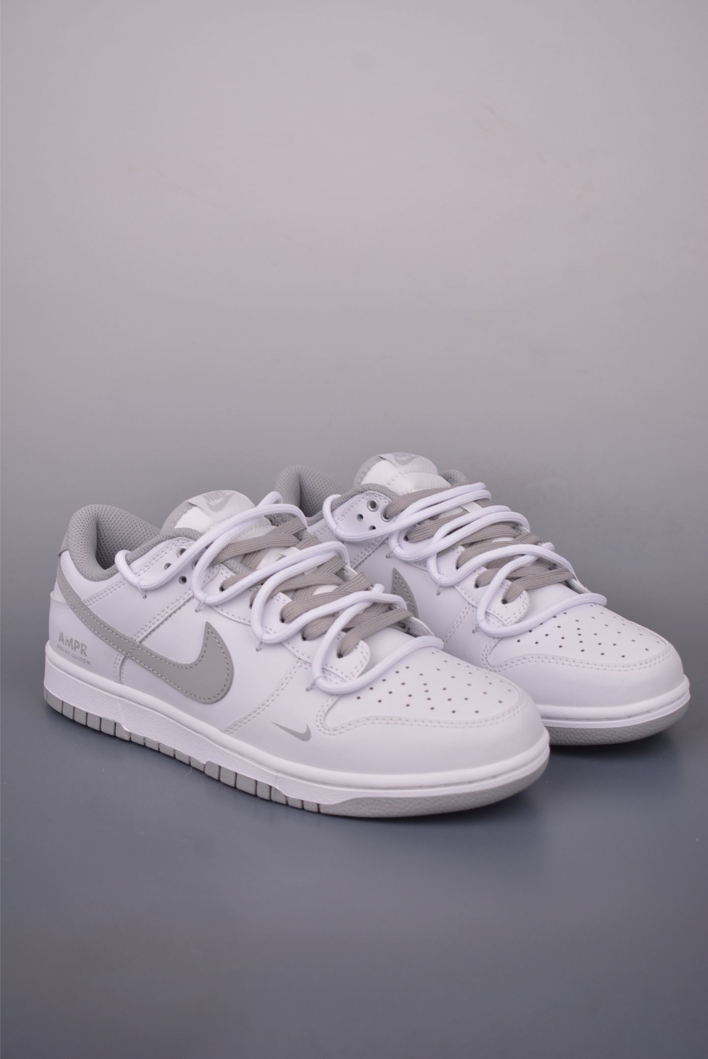 Nike SB Dunk Low AMPR Deconstructed White Grey Sneakers 2 i1756595732494 4460 0 0
