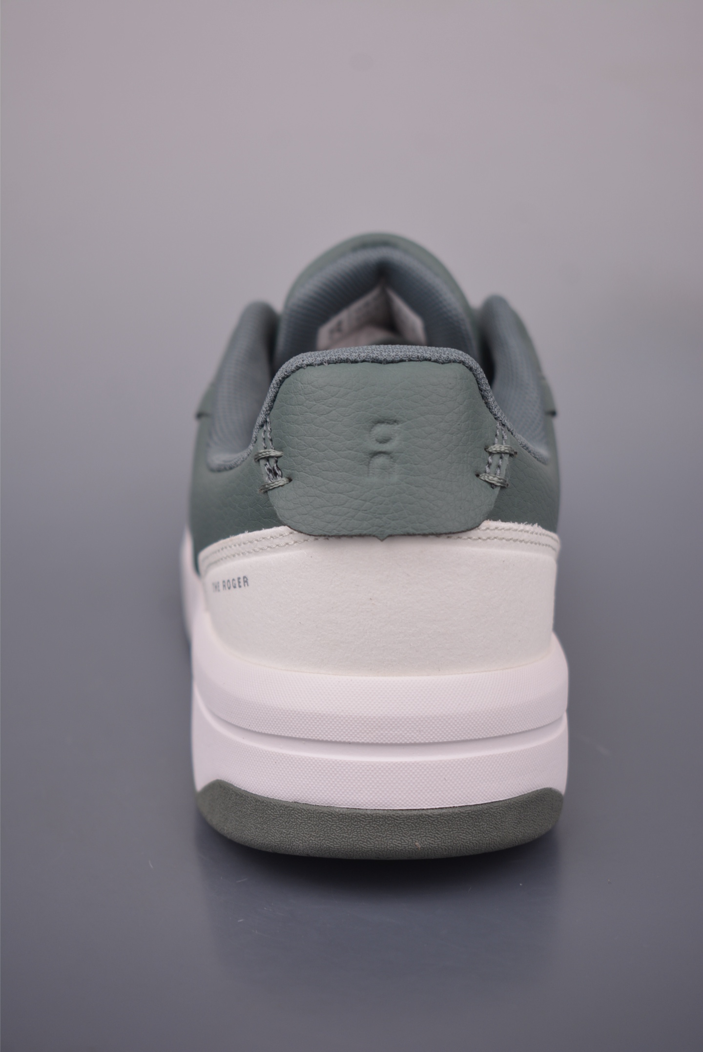 On昂跑 THE ROGER Clubhouse 户外街头机能风跑步鞋 3WF10541011