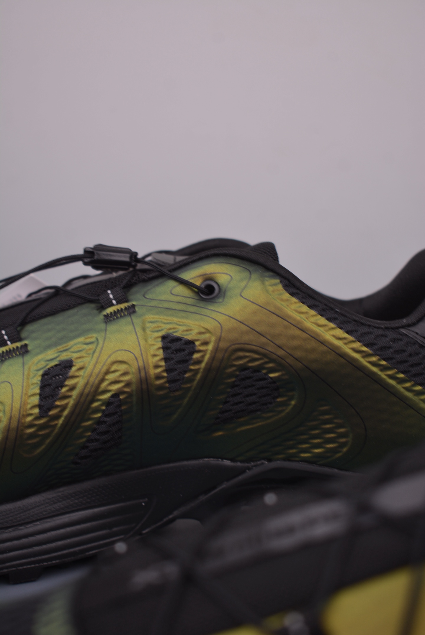 Salomon XT-Whisper Trail Running Shoes: Breathable, Durable, and High-Performance 9 i1756679999075 684 0 7