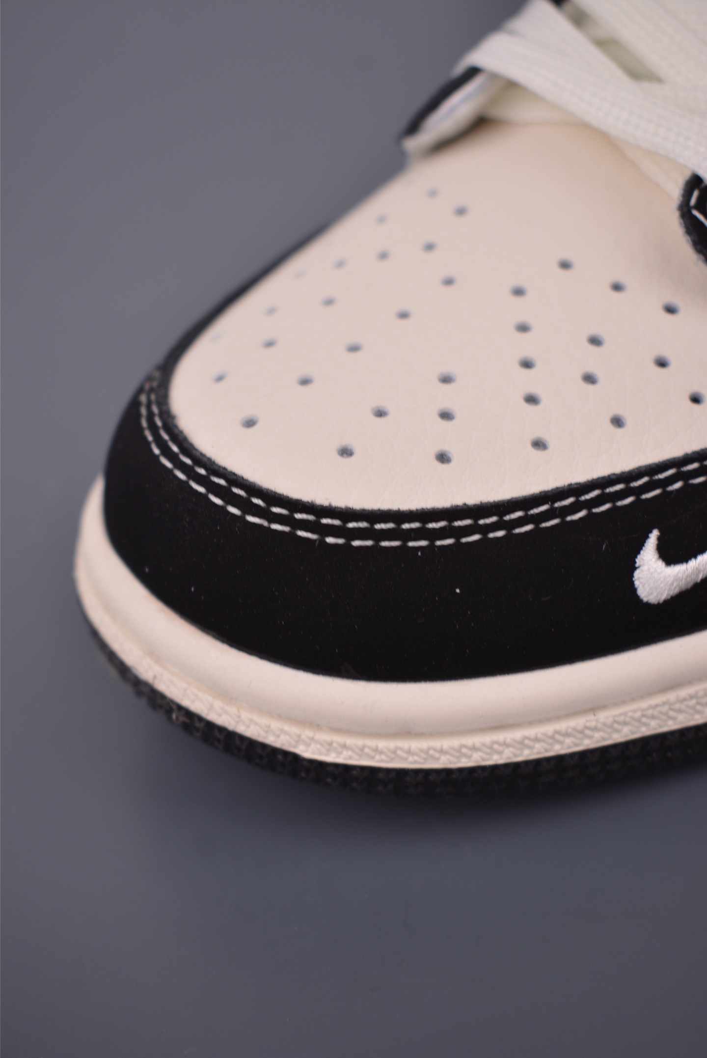 Fragment Travis Scott Labubu Air Jordan 1 Low Black Toe Sneakers 6 i1756680681072 7824 0 5