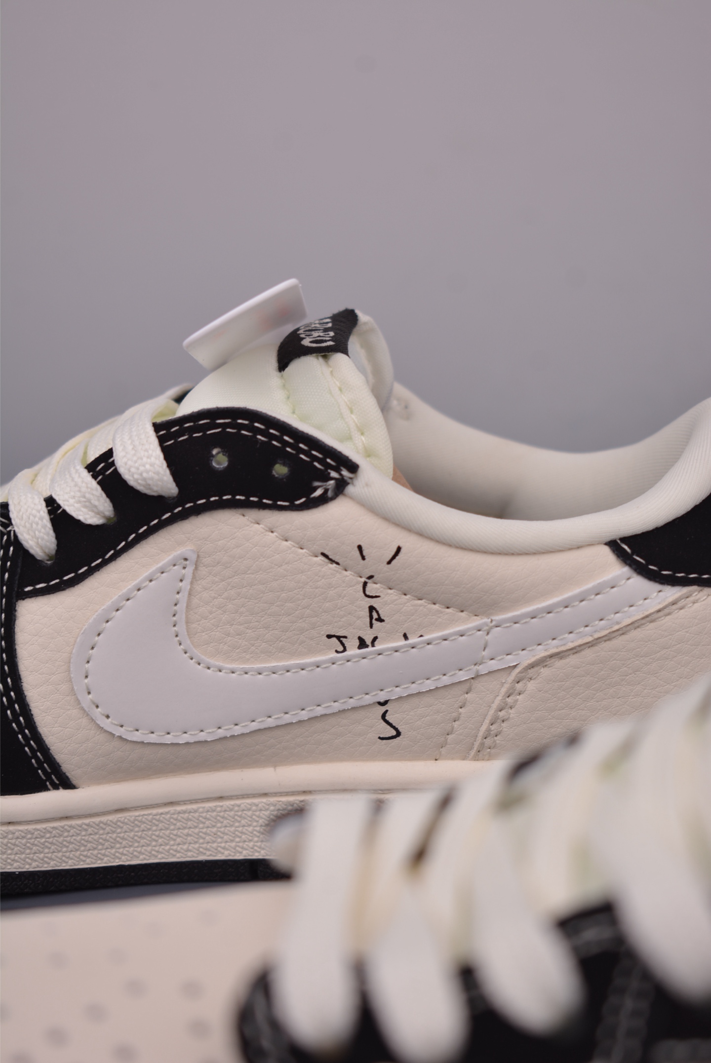 Fragment Travis Scott Labubu Air Jordan 1 Low Black Toe Sneakers 8 i1756680681107 7199 0 7