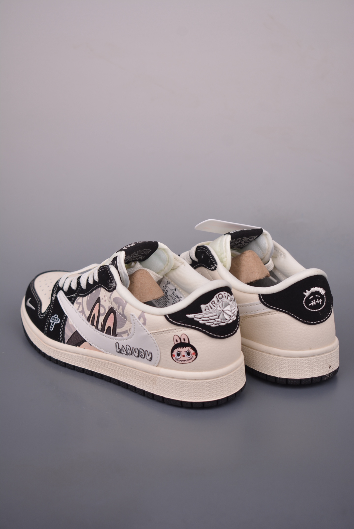 Fragment Travis Scott Labubu Air Jordan 1 Low Black Toe Sneakers 2 i1756680684924 9793 0 1