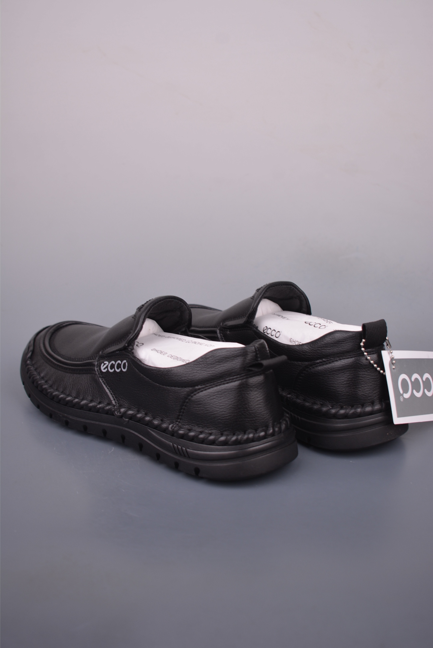 ECCO Men's Slip-On Leather Loafer Shoe - Black, Comfortable & Stylish 2 i1756681341630 8809 0 1