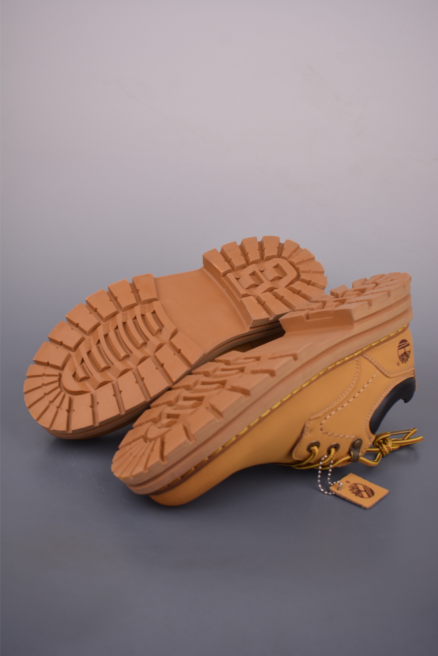 Timberland Classic Low-Top Leather Shoes - Style and Comfort Reimagined 4 i1756681469613 541 0 2