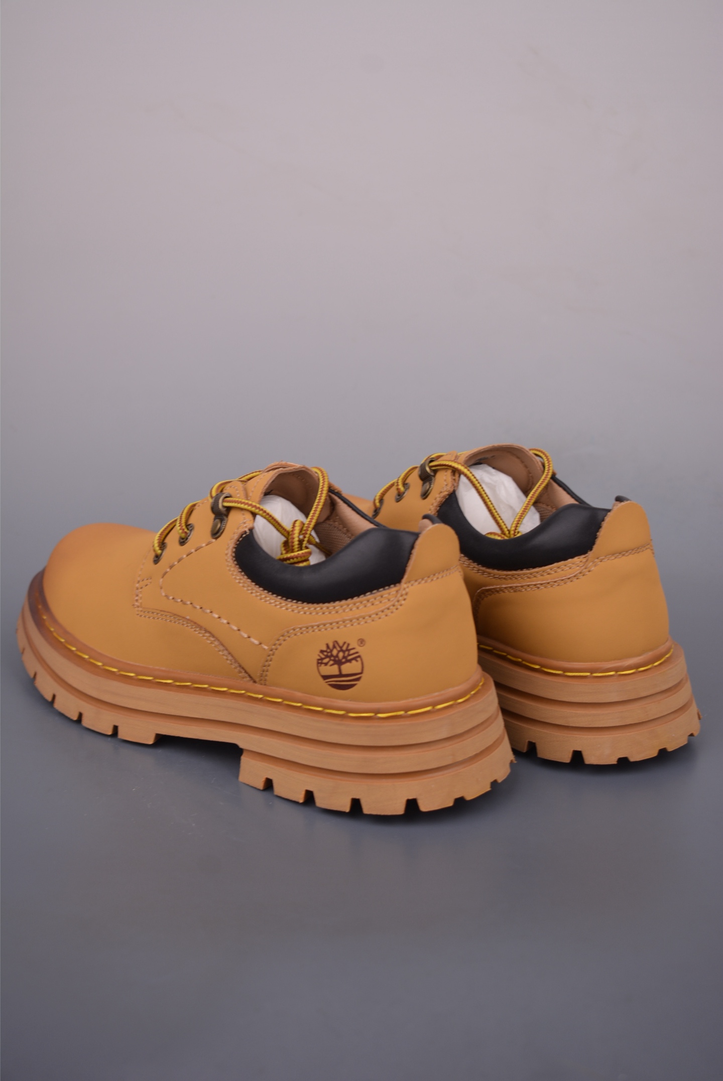 Timberland Classic Low-Top Leather Shoes - Style and Comfort Reimagined 3 i1756681469682 563 0 1
