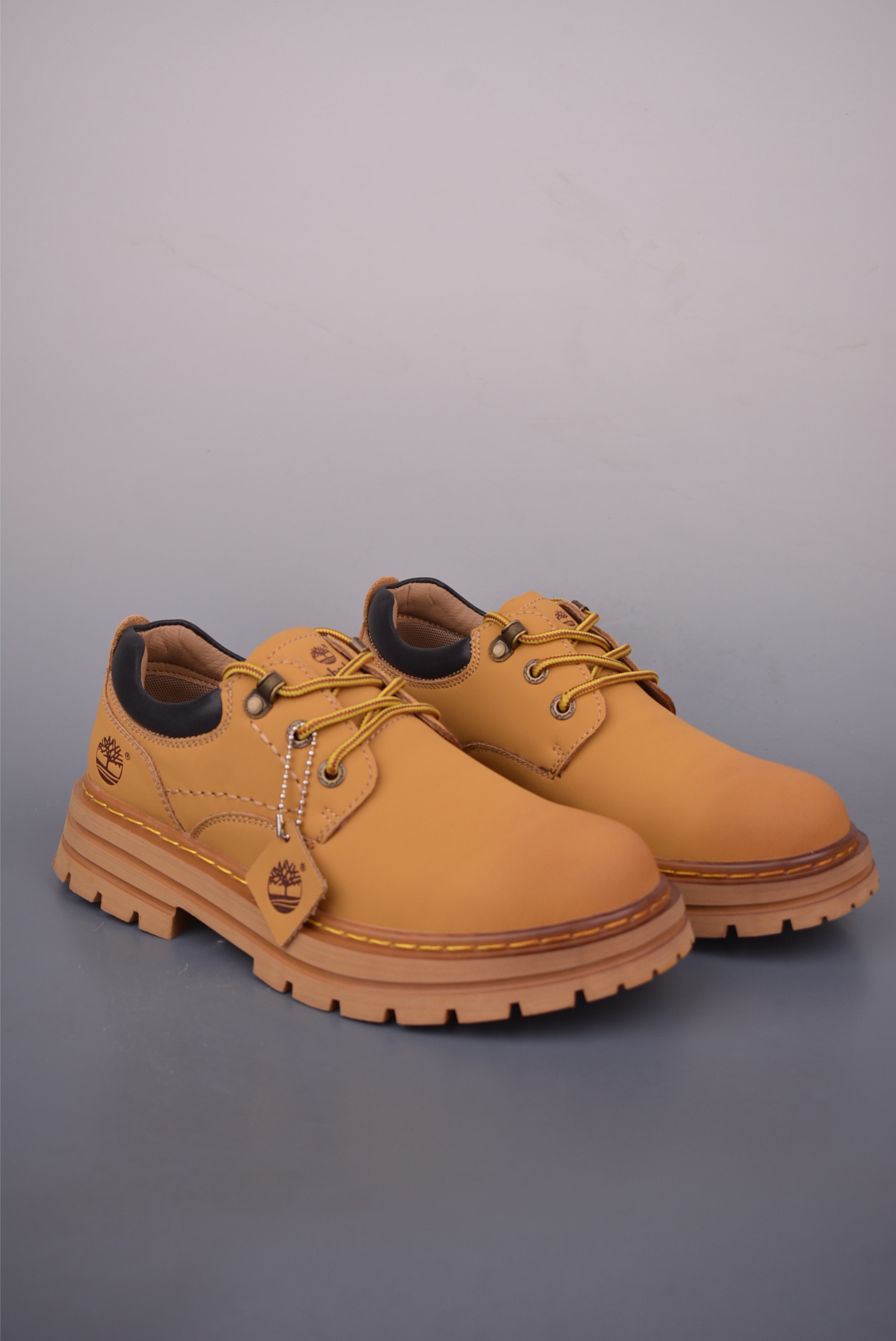 Timberland Classic Low-Top Leather Shoes - Style and Comfort Reimagined 2 i1756681471459 4571 0 0
