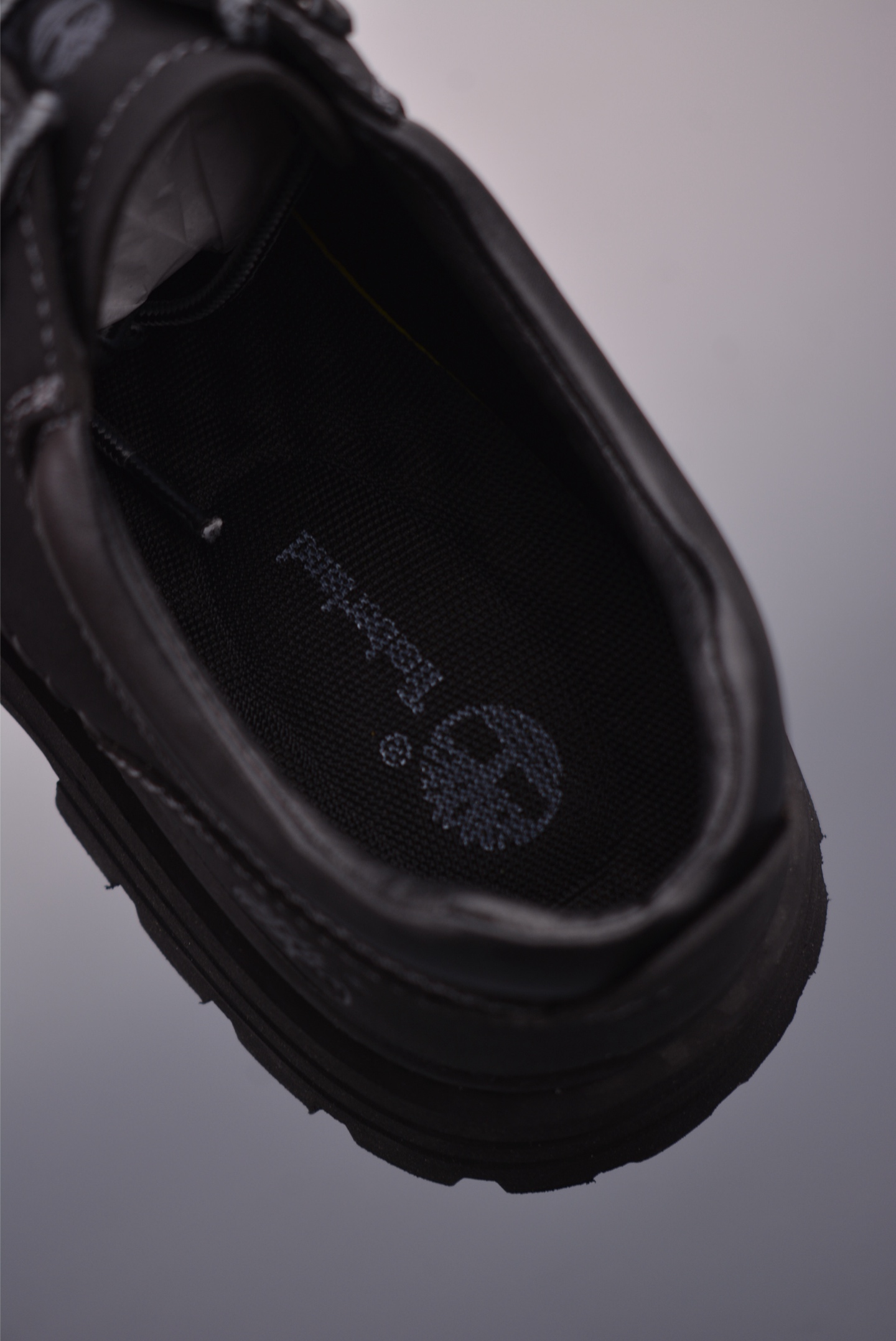 Timberland Men's Classic Low-Top Oxfords - Premium Suede, Durable, and Stylish 9 i1756681490956 6344 0 8