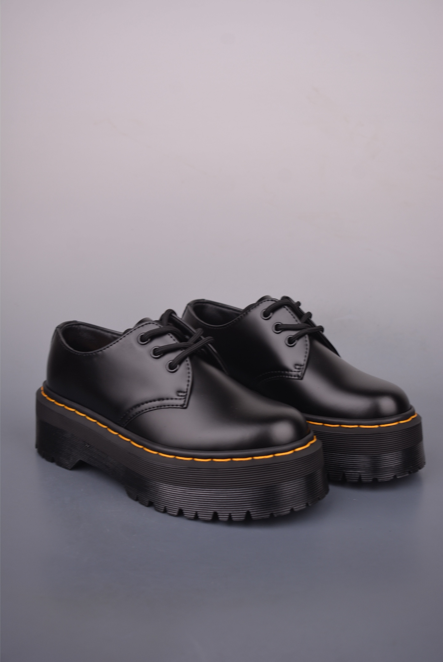 Dr. Martens 1461 Platform Oxford Shoes - Iconic Style & All-Day Comfort 1 i1756682014351 2847 0 0