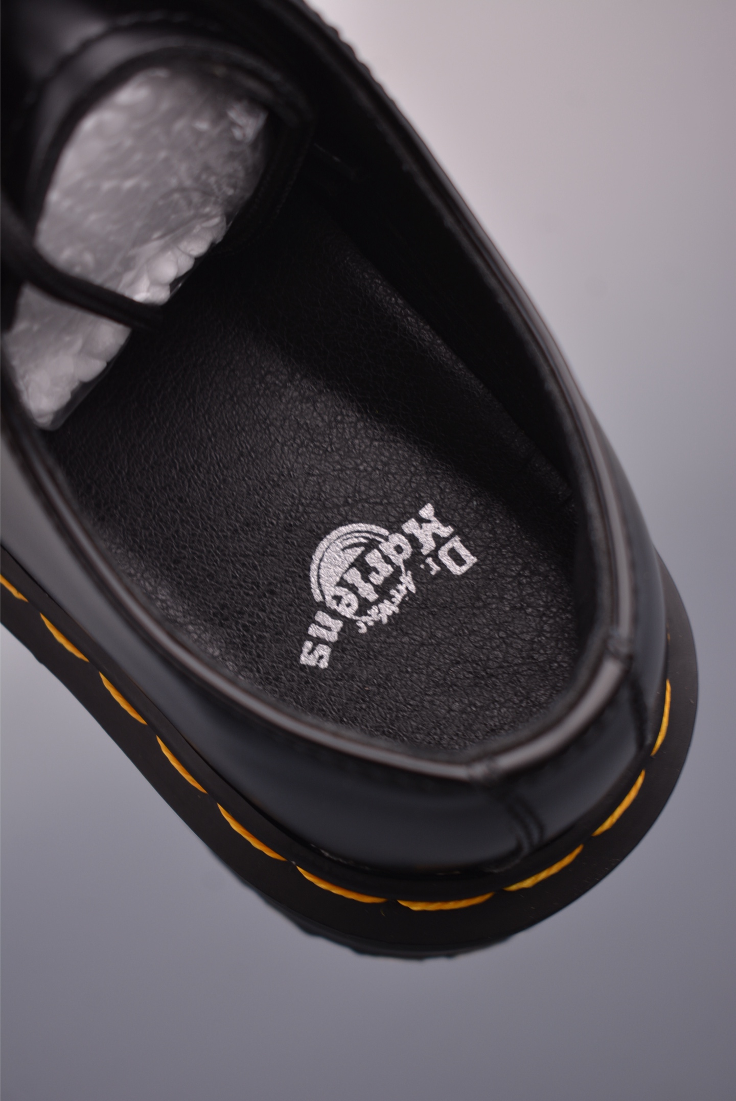 Dr. Martens 1461 Platform Oxford Shoes - Iconic Style & All-Day Comfort 9 i1756682014421 6246 0 8