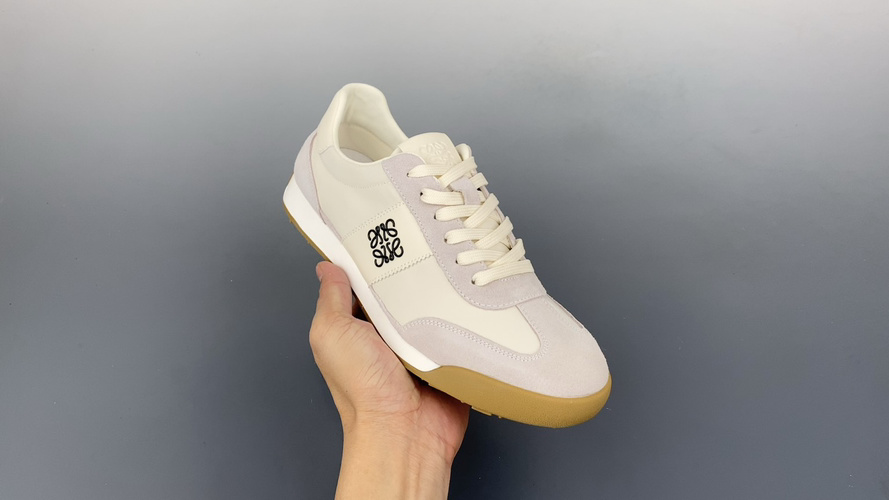 Loewe Ballet Runner Sneakers - Retro Style, Comfortable, and Versatile 12 Loewe Ballet Runner Sneakers - Retro Style, Comfortable, and Versatile