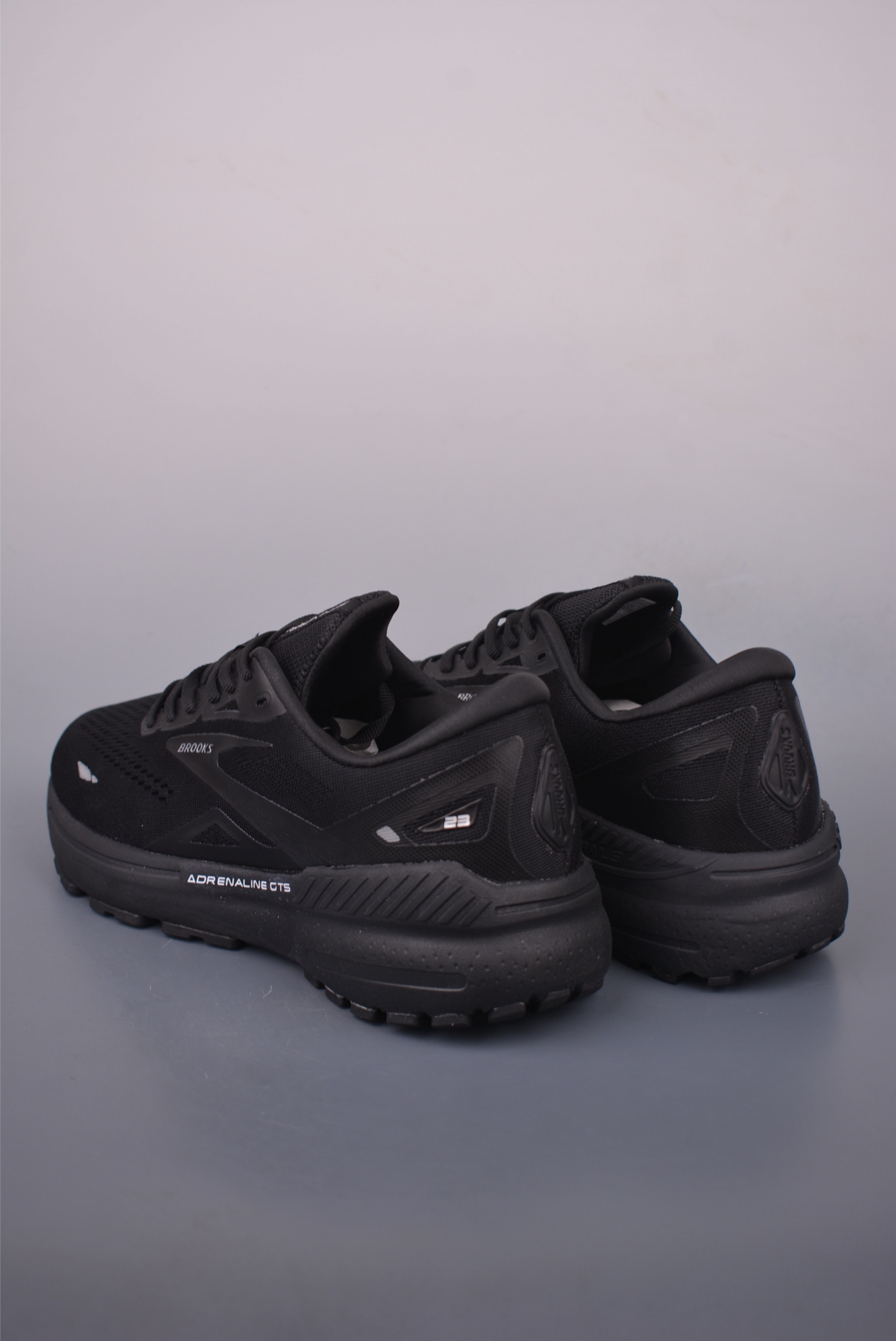 Brooks Adrenaline GTS 23: Lightweight, Breathable Running Shoes for Men and Women 3 i1756757258583 3989 0 1