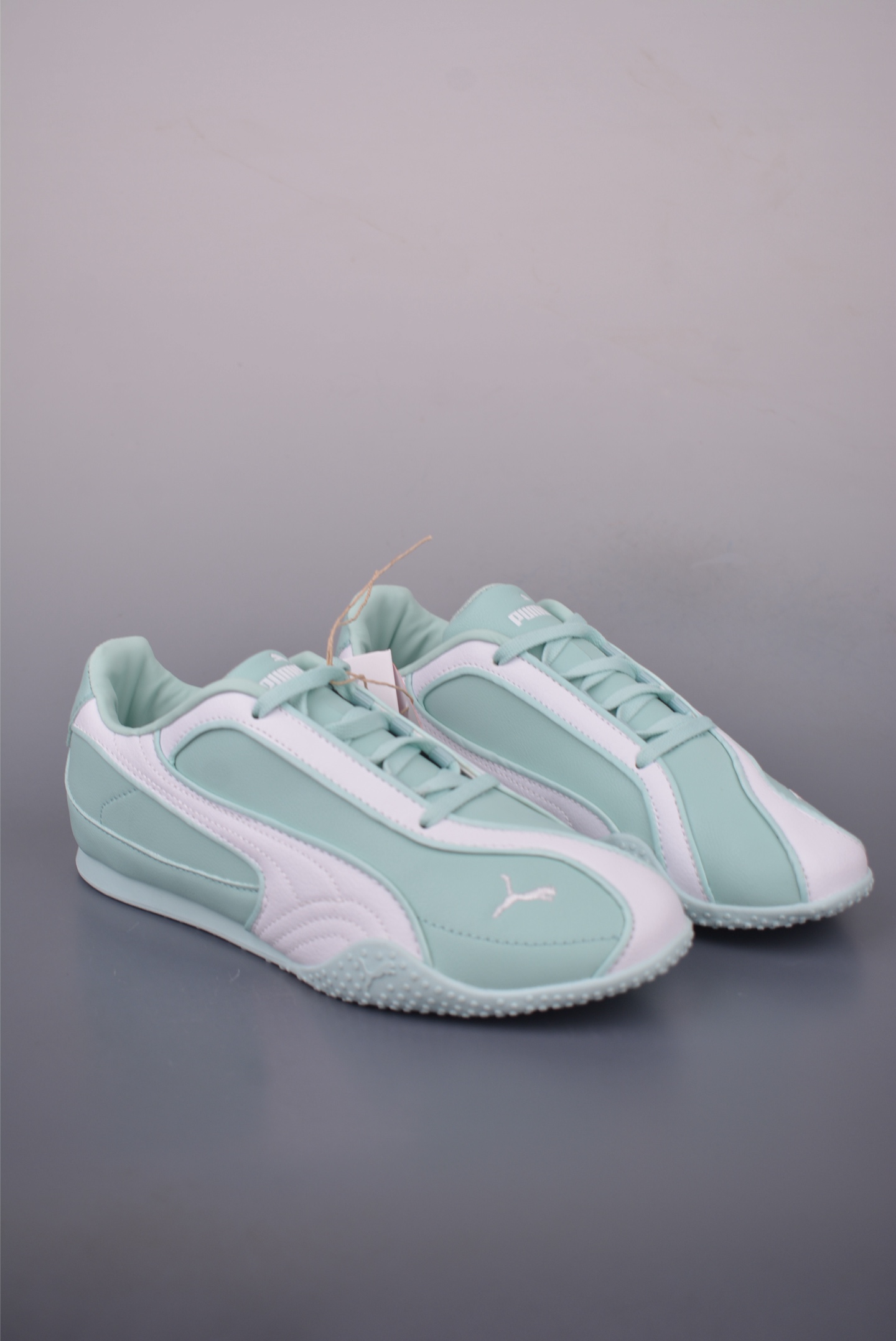 Puma Bella V2 Leather Low-Top Training Shoes - Breathable & Comfortable 2 i1756757509579 1075 0 0