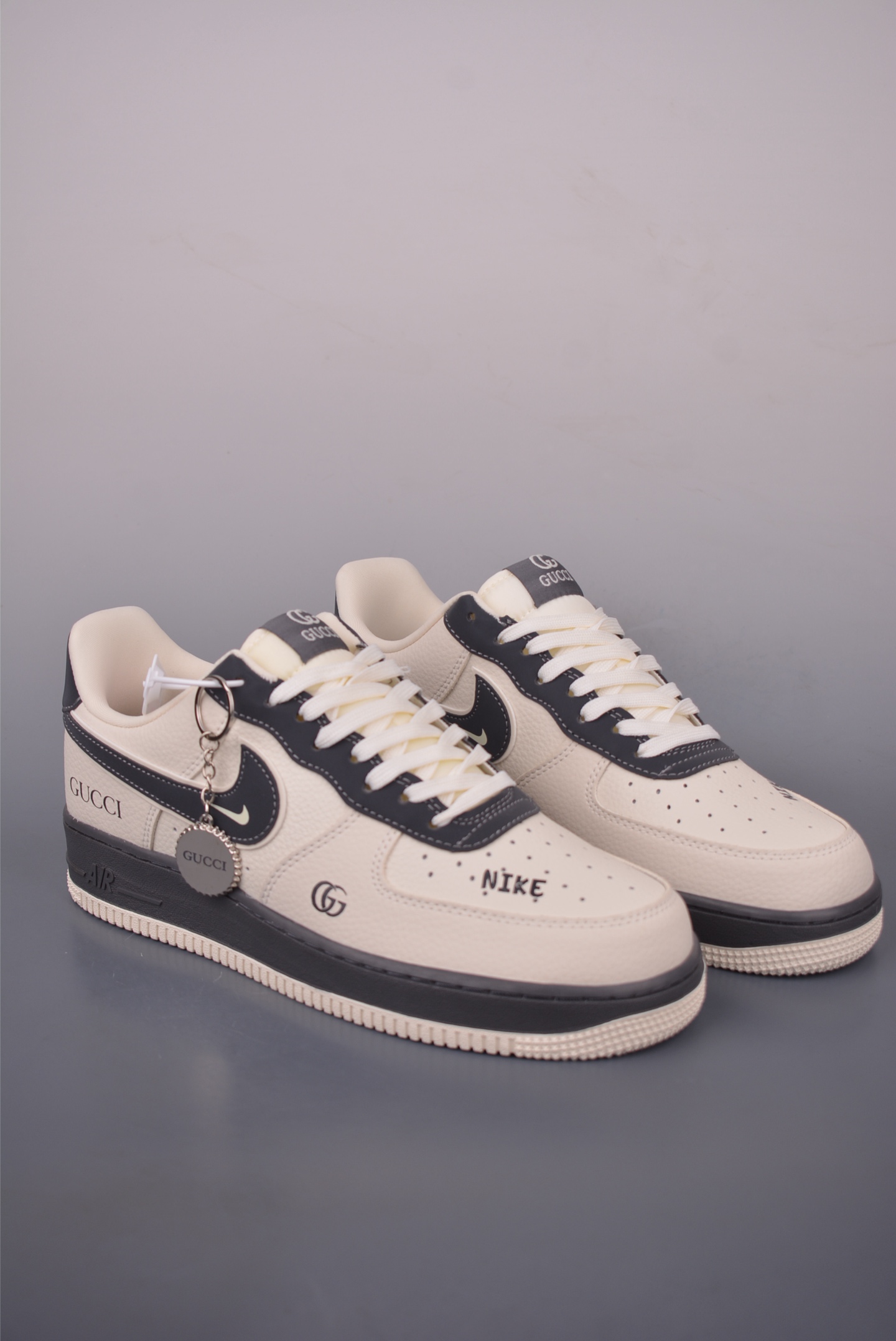 Nike Air Force 1 Low Gucci Collaboration Sneakers - Limited Edition 2 i1756759048461 1692 0 0