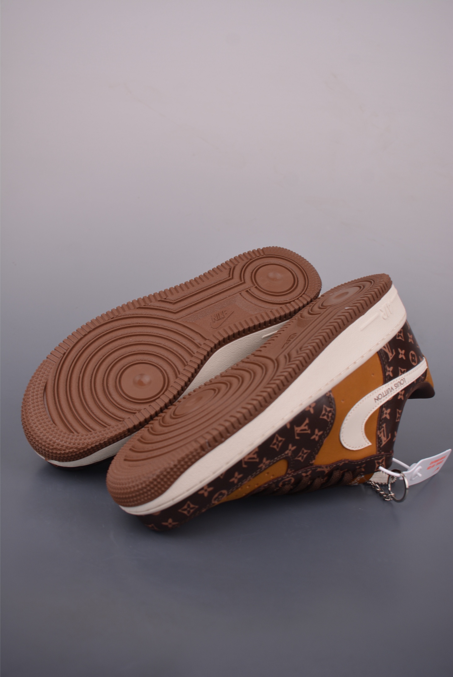 Nike Air Force 1 Low Louis Vuitton: Original Design, Comfortable and Stylish 4 i1756759105516 8585 0 2