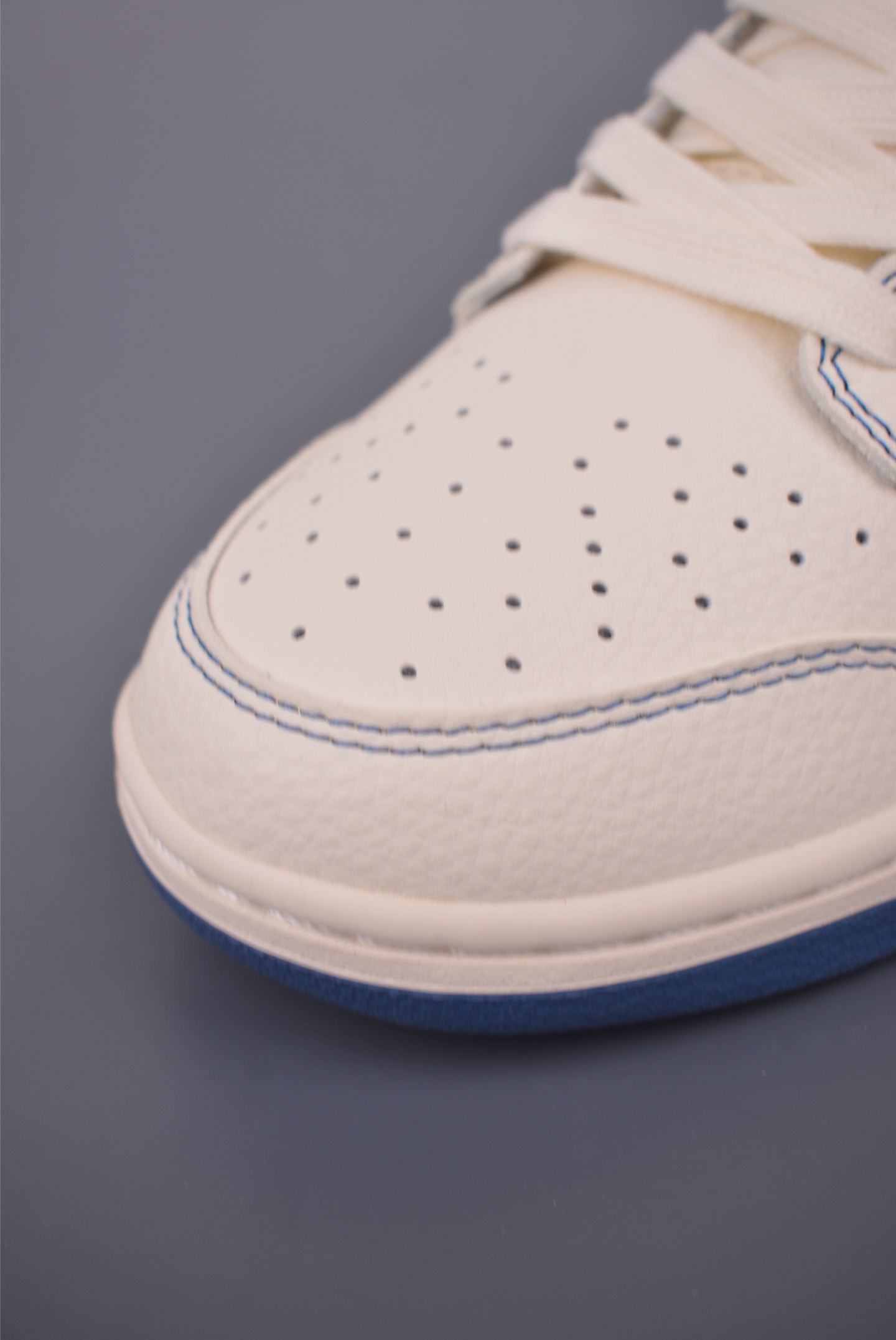Nike SB Dunk Low Supreme Sneakers - Premium Quality, Exclusive Design 7 i1756759148171 2060 0 5