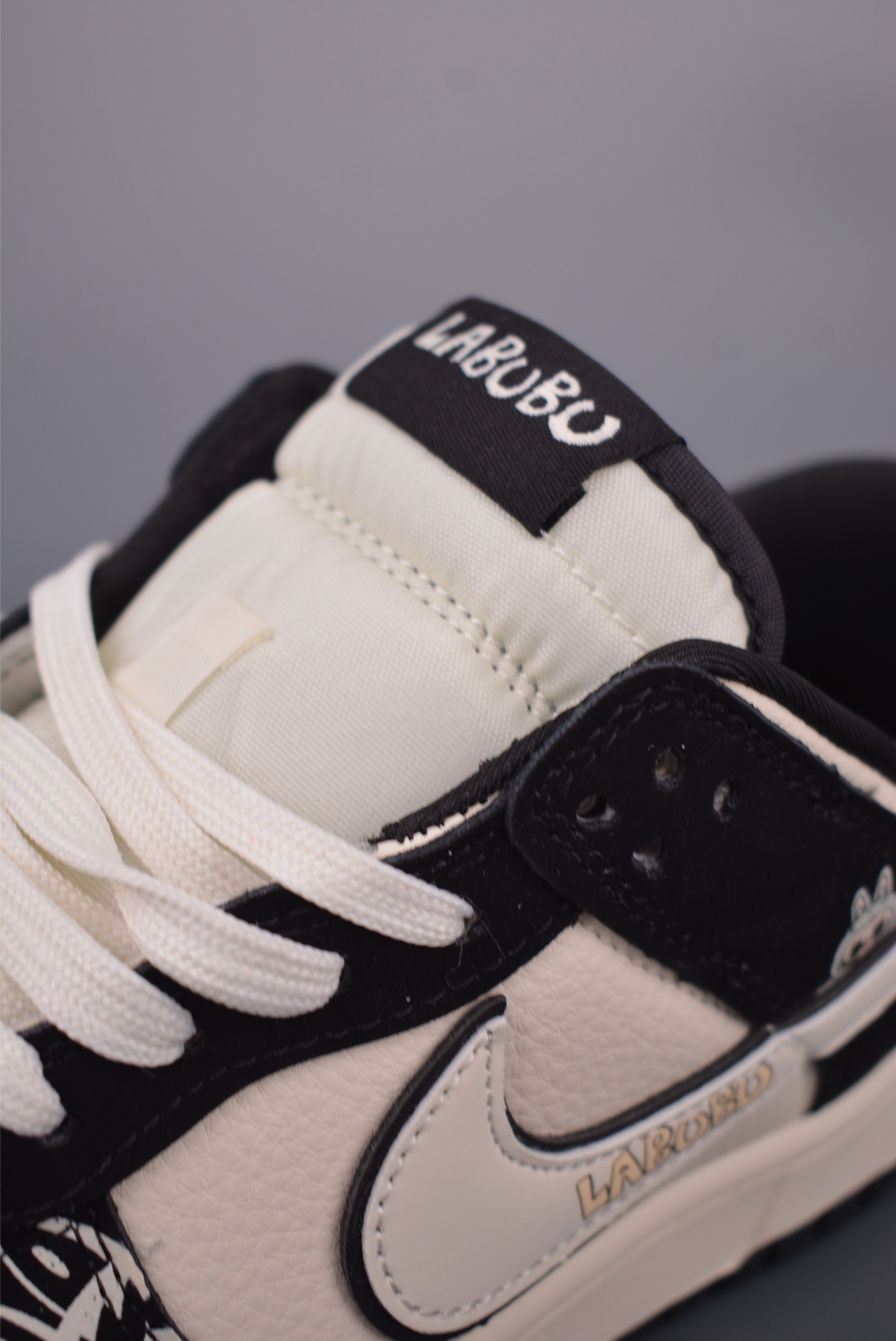 Nike SB Dunk Low Labubu: Premium Crafted Sneakers for Ultimate Style and Comfort 7 i1756759185531 4822 0 6