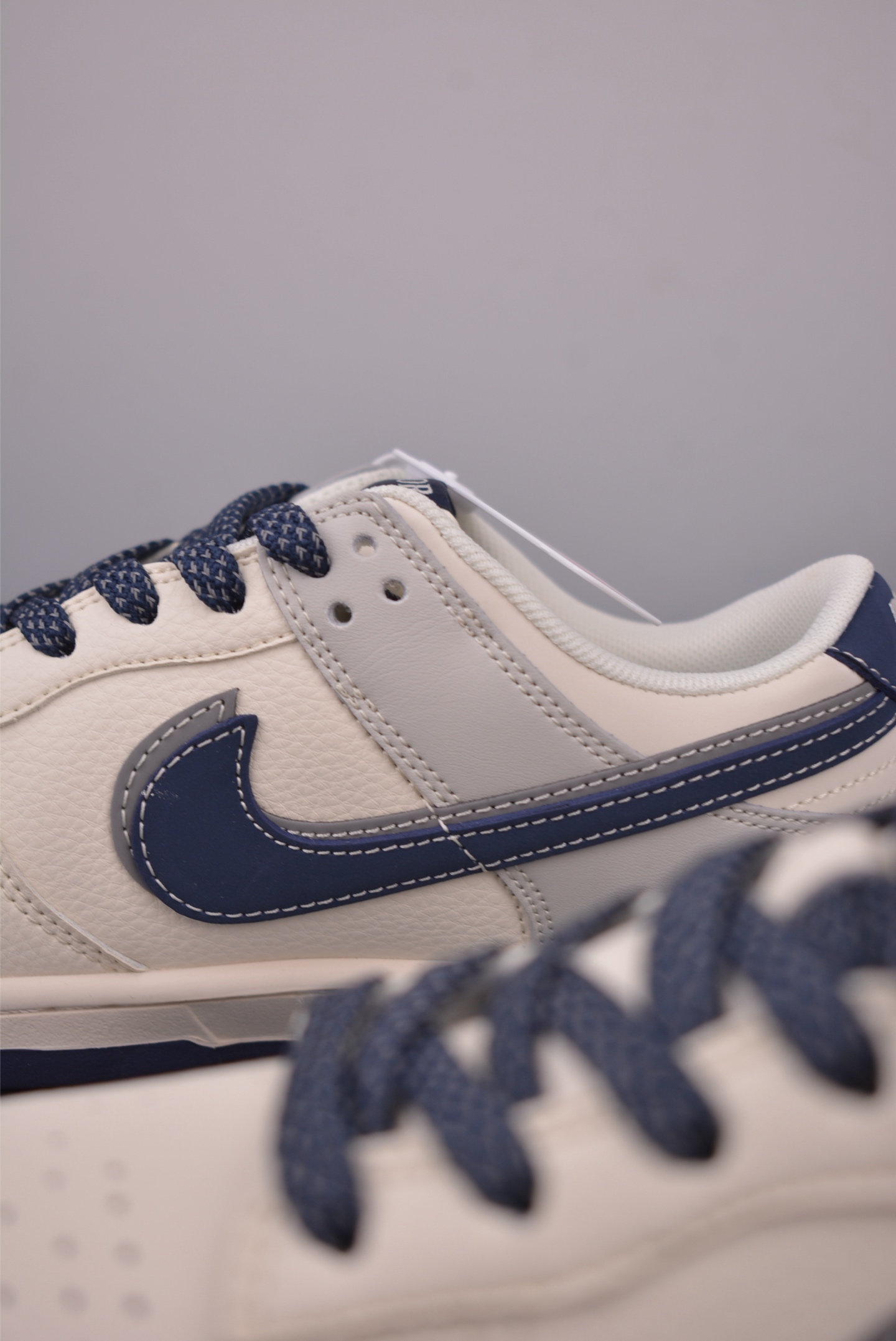 Nike SB Dunk Low Dior Collaboration Sneakers - Premium Quality & Style 8 i1756759273001 6929 0 7