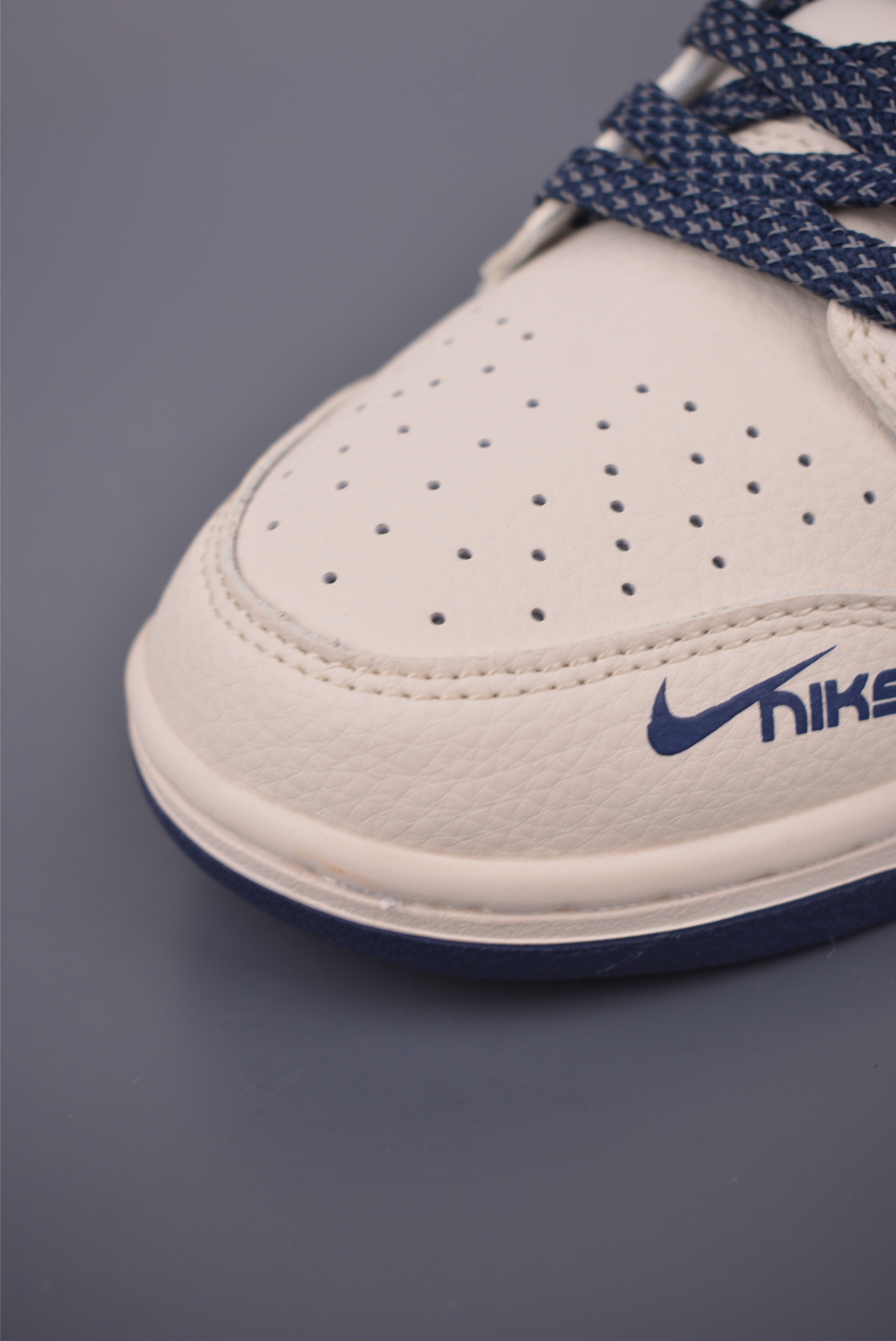 Nike SB Dunk Low Dior Collaboration Sneakers - Premium Quality & Style 6 i1756759273013 4586 0 5