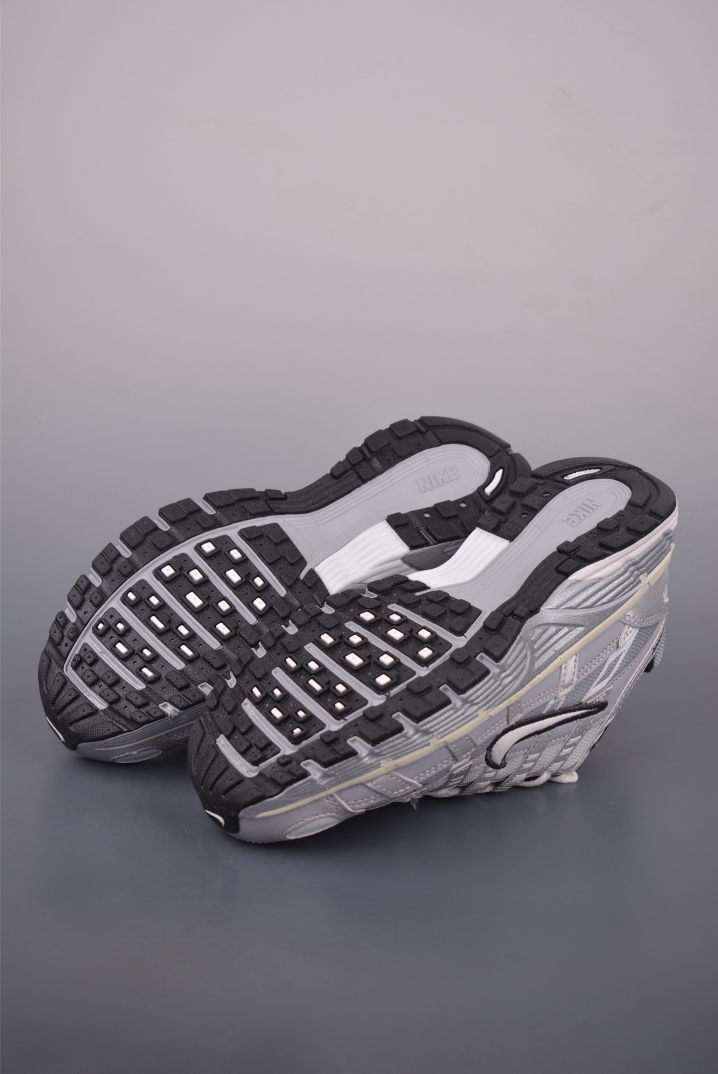 Nike Initiator Running 耐克INS 超火复古老爹跑鞋 IH4465-095