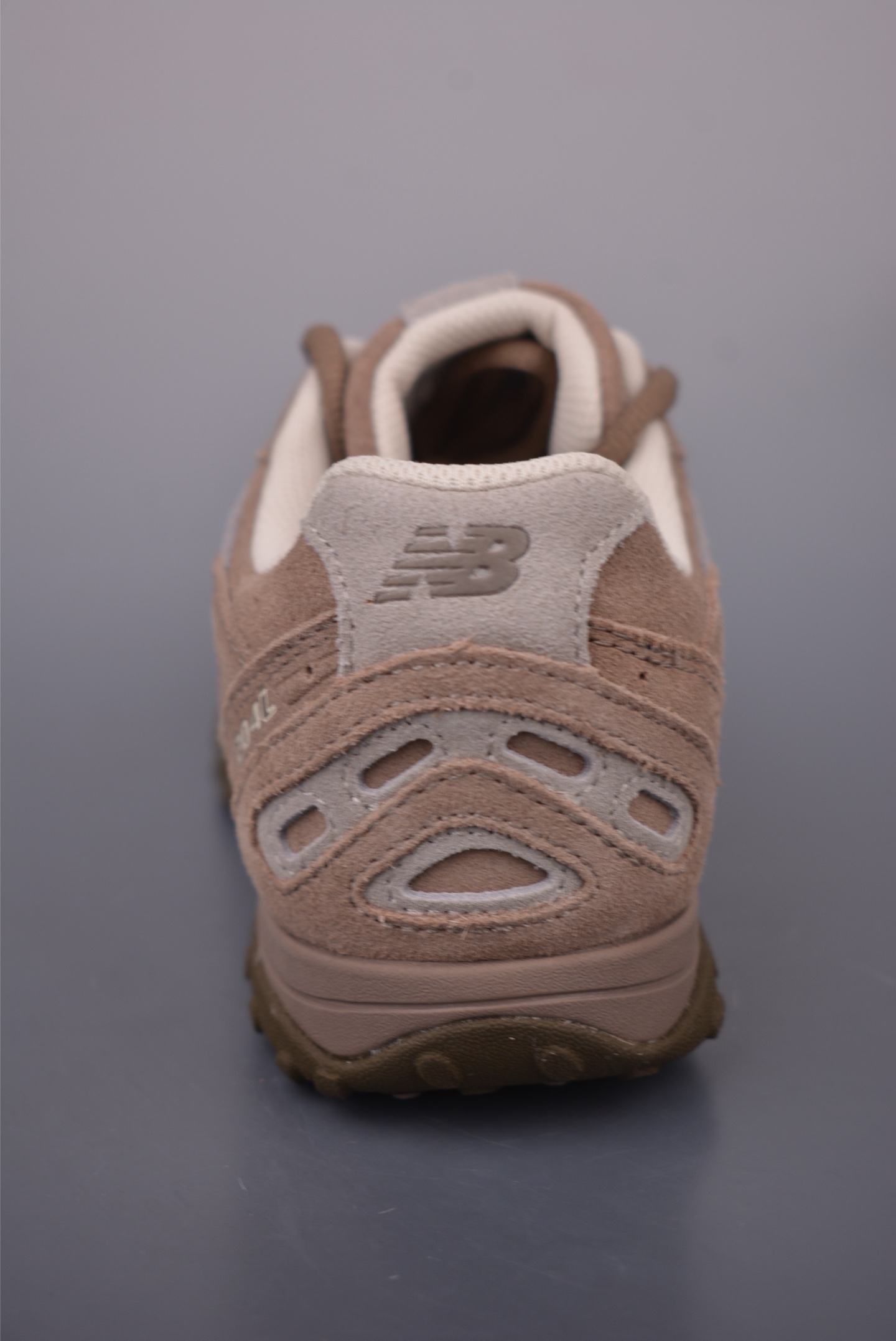 New Balance 204 Retro Casual Running Shoes - Stylish and Comfortable 5 i1756853239547 1178 0 3