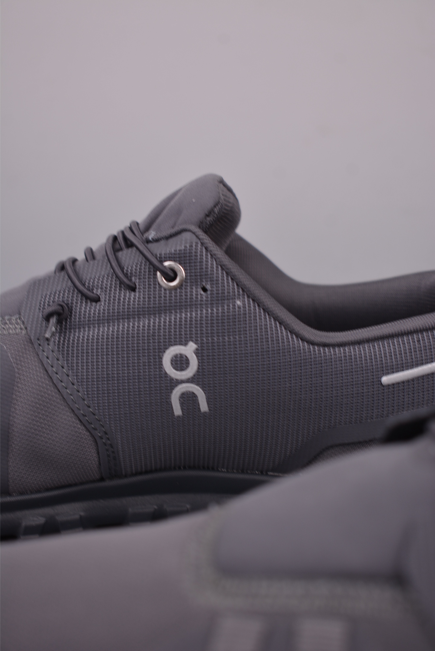 On Running Cloudtilt Outdoor Street Style Sneakers - Urban Exploration & Comfort 9 i1756853337780 4204 0 7