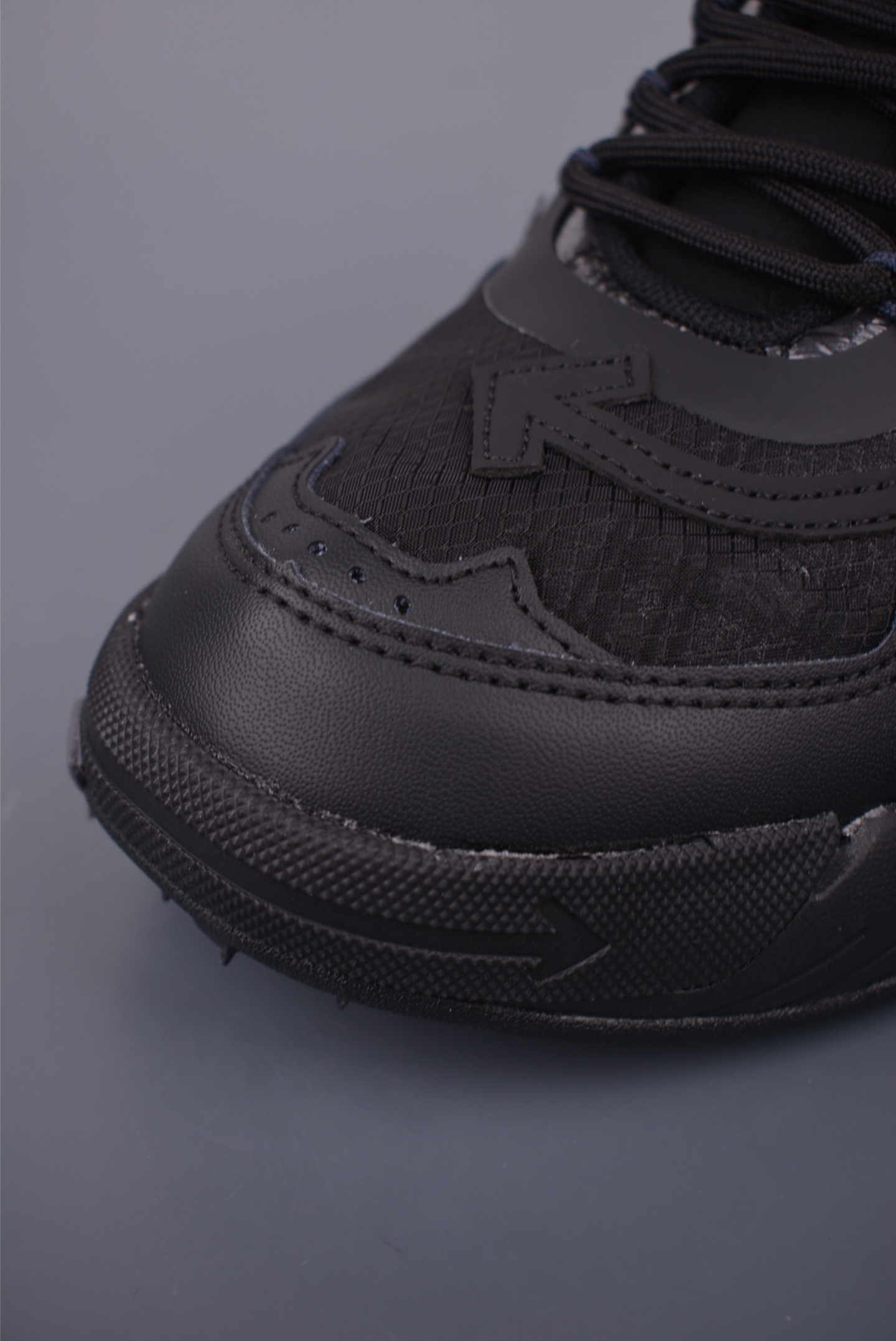 Off-White ODSY-2000 Black Lace-Up Sneakers Round Toe, Latest Model 7 i1756901050917 2832 0 5