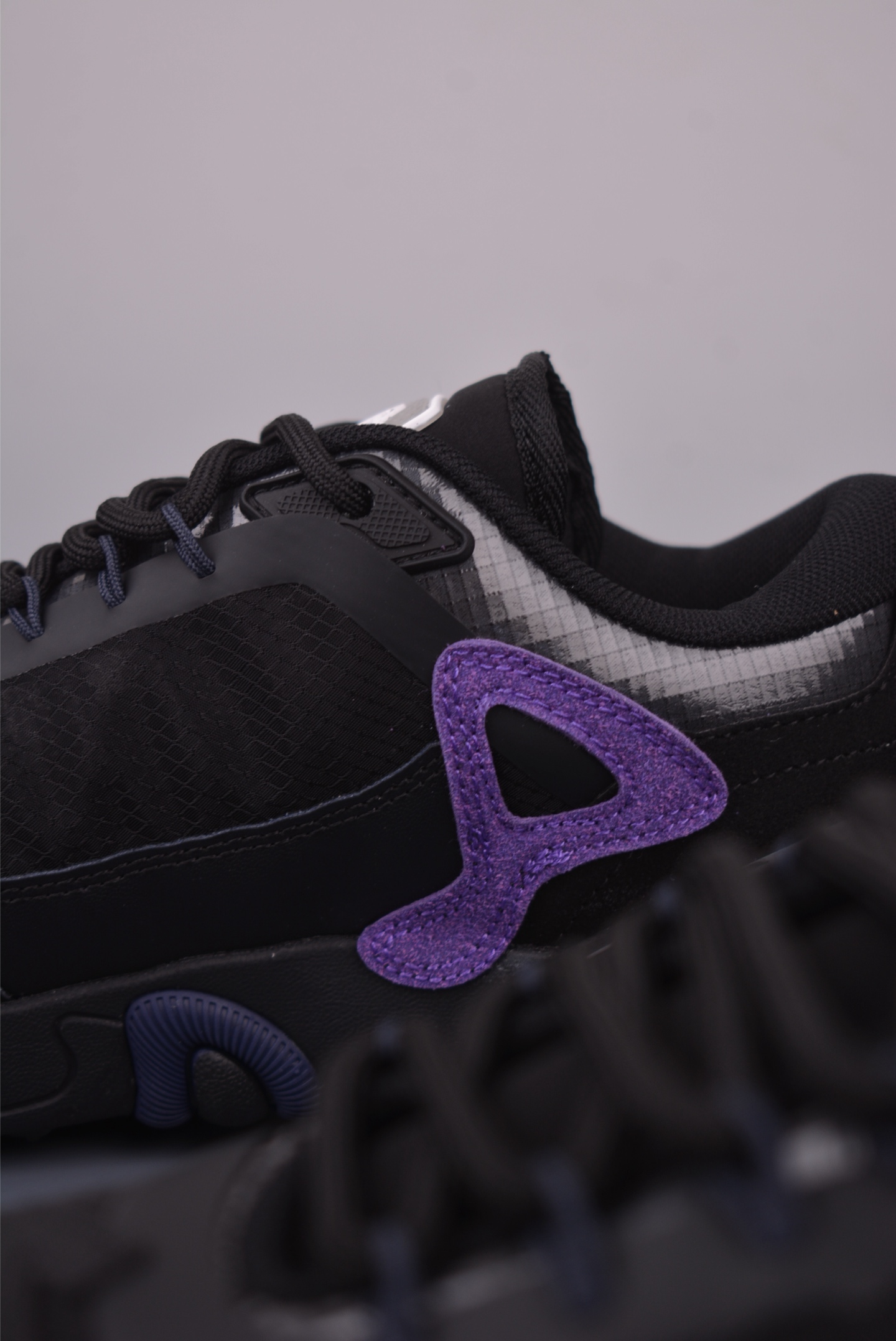 Off-White ODSY-2000 Black Lace-Up Sneakers Round Toe, Latest Model 9 i1756901053498 8473 0 7
