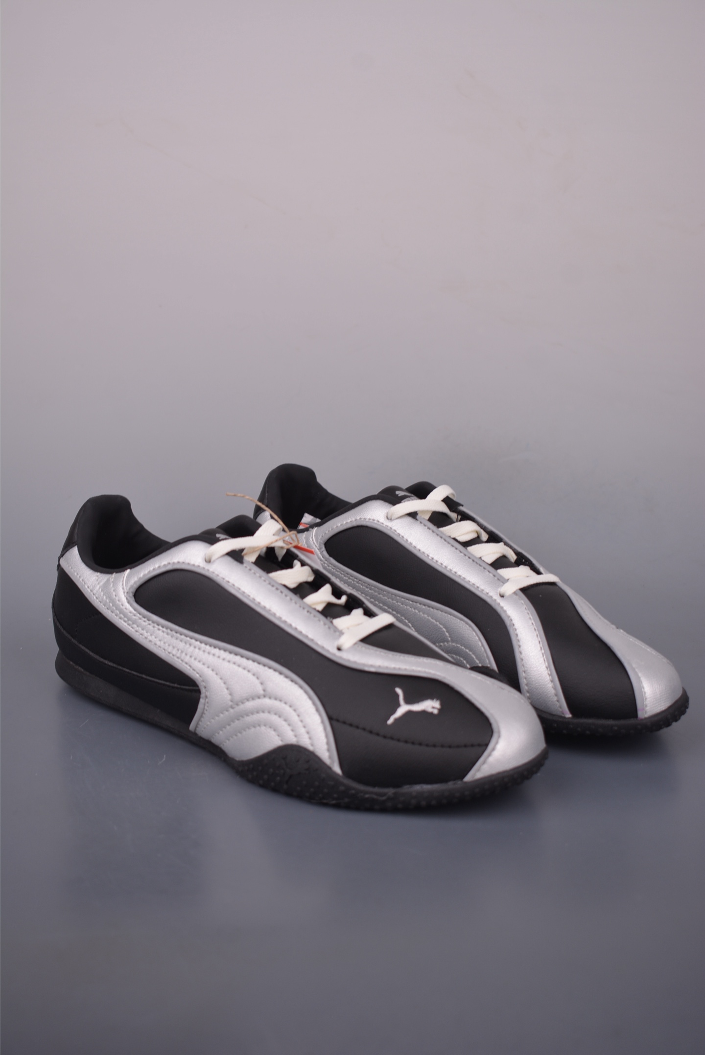 Puma Bella V2 Leather Low-Top Professional Off-Road Training Shoes 2 i1756902872710 1712 0 0