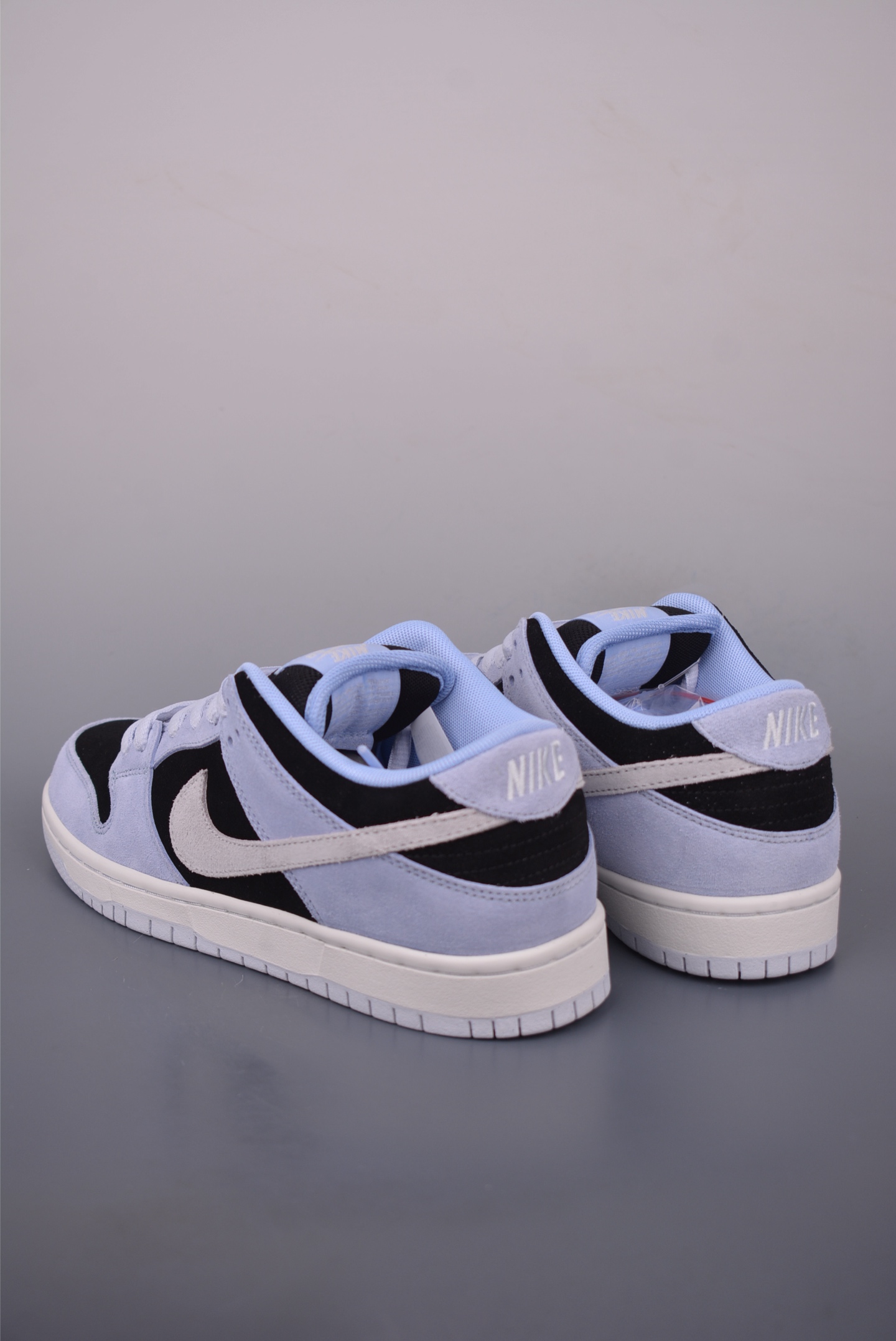 Nike SB Dunk Low Premium Leather Black White Blue Skateboarding Shoes 3 i1756903299600 3331 0 1